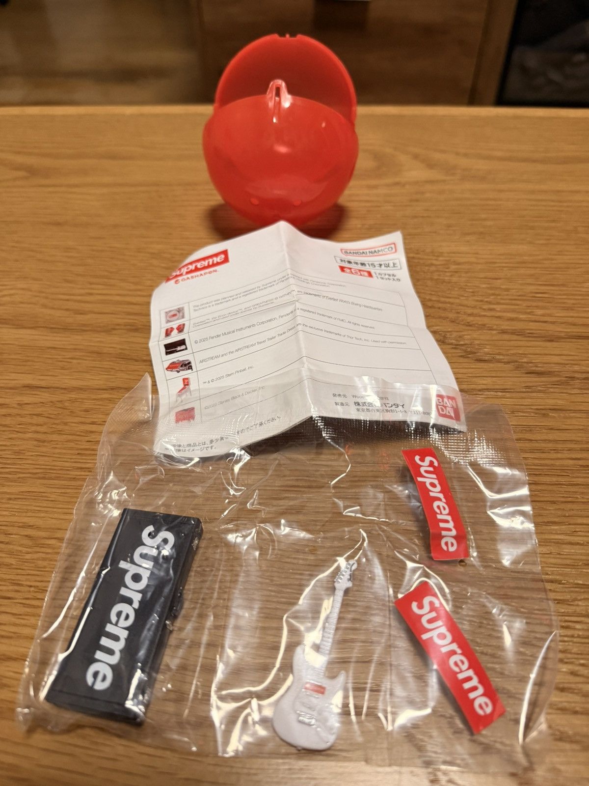 Supreme Supreme Bandai Gashapon Machine Collectible guitar & toolbox Size ONE SIZE - 4 Thumbnail