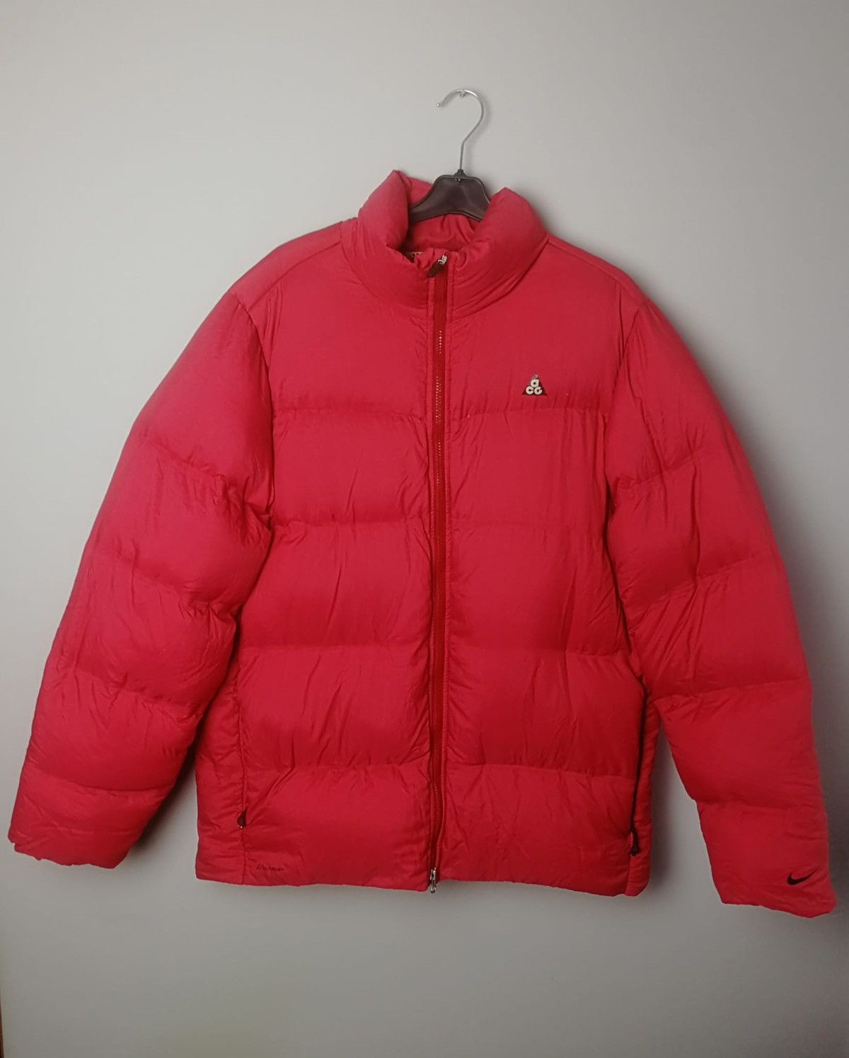 Nike acg 550 puffer jacket