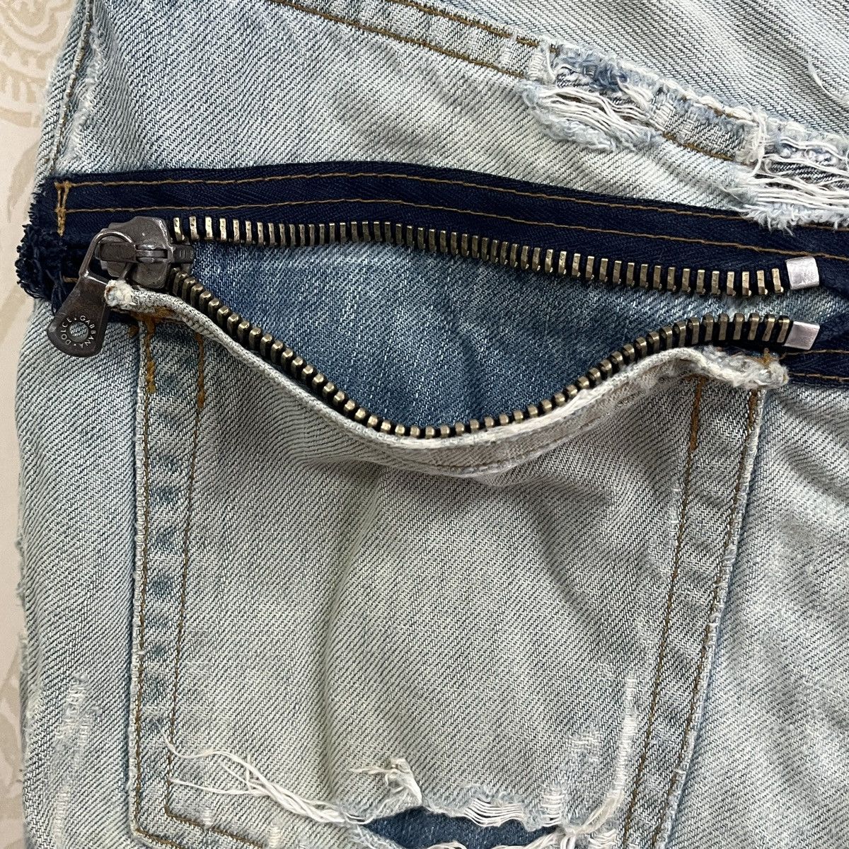 Dolce & Gabbana Distressed Runway Dolce & Gabbana Denim Classic 14 Size US 34 / EU 50 - 11 Thumbnail