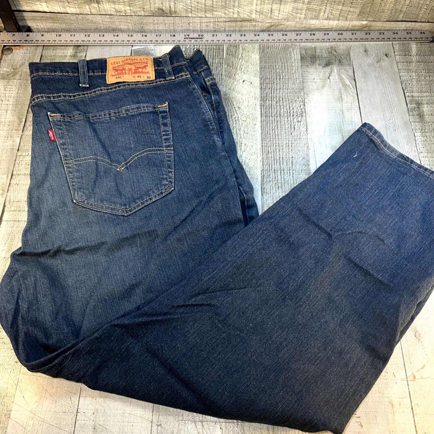 Levi's Levi's 541 Athletic Fit Jeans 42x32 Blue Stretch Denim Relaxed Tapered Mens Size US 42 / EU 58 - 2 Thumbnail
