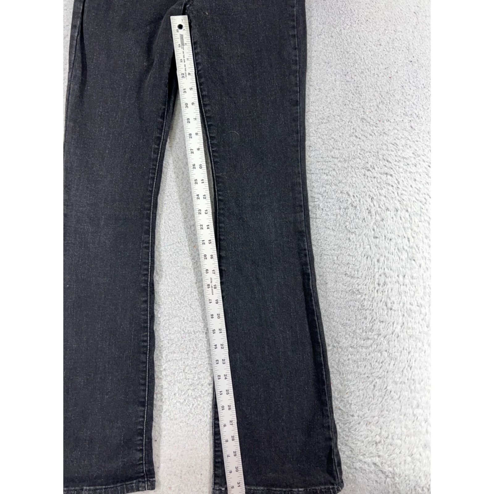 Fashion Nova FASHION NOVA Jeans Womens Flared Dark Wash Black Denim 3 High Rise 32in Inseam 5-Pocket Cotton Blend Distressed Stretch Cotton Blend Size 26" / US 2 / IT 38 - 7 Thumbnail