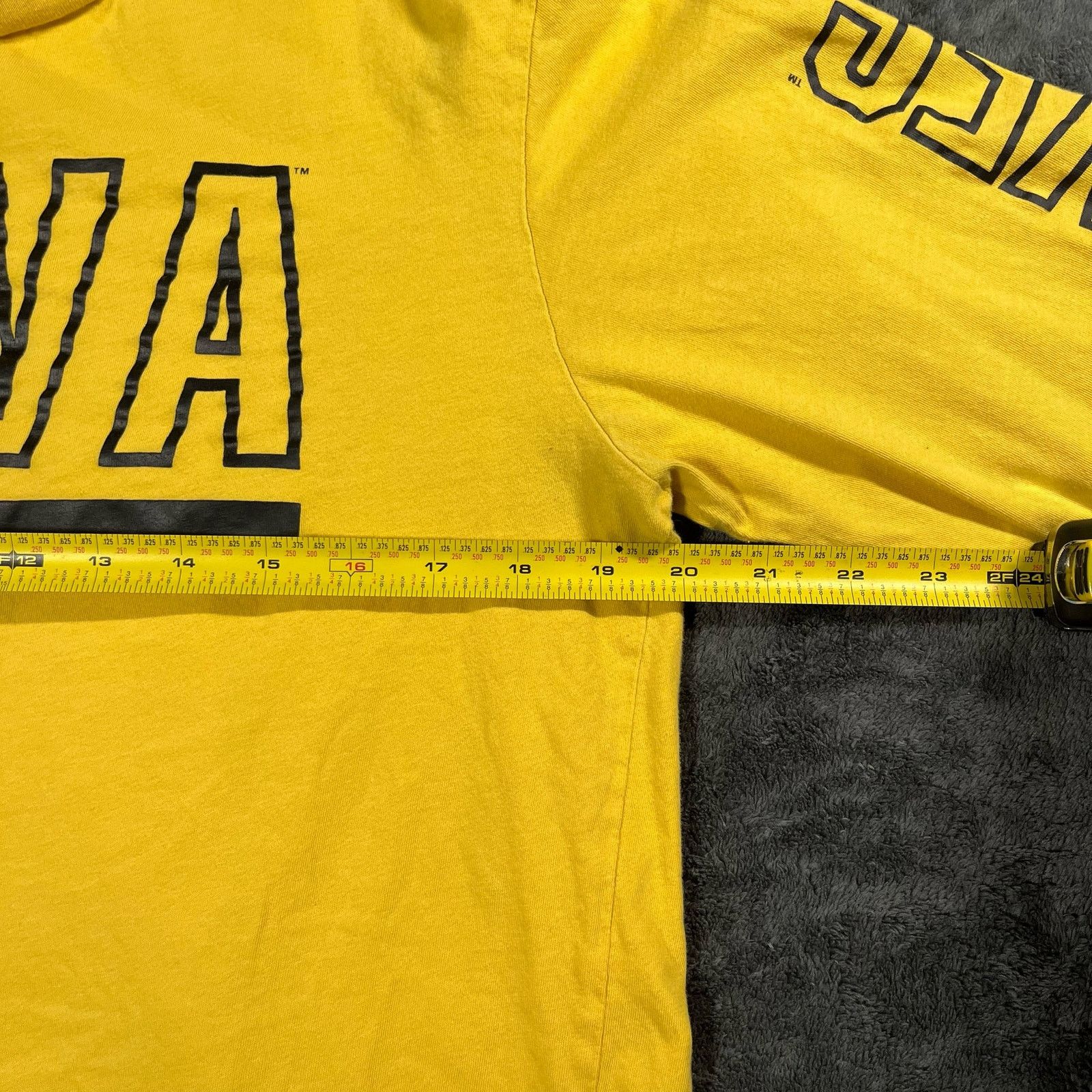 Vintage Y2K Iowa Hawkeyes Sportswear Yellow Long Sleeve Size US L / EU 52-54 / 3 - 4 Thumbnail