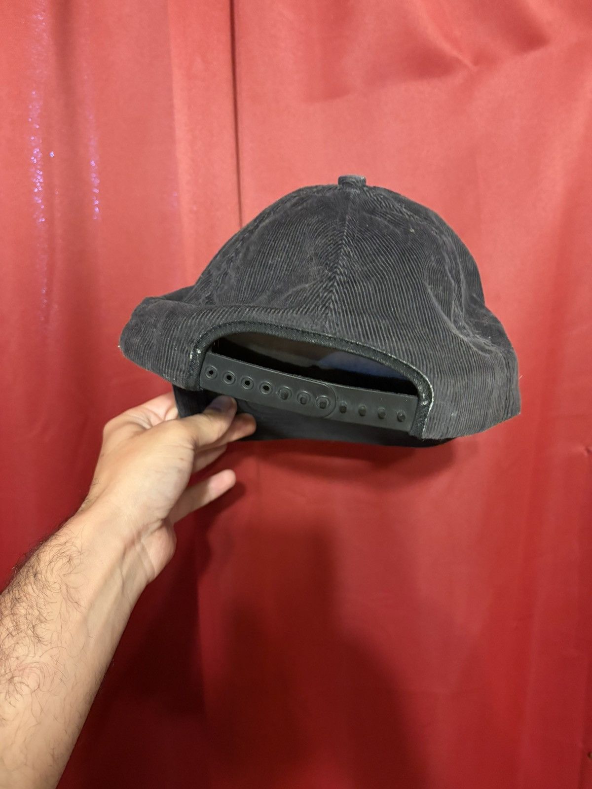Vintage Vintage Black Corduroy Hat 90’s Snapback Minimalist Grail Size ONE SIZE - 2 Thumbnail