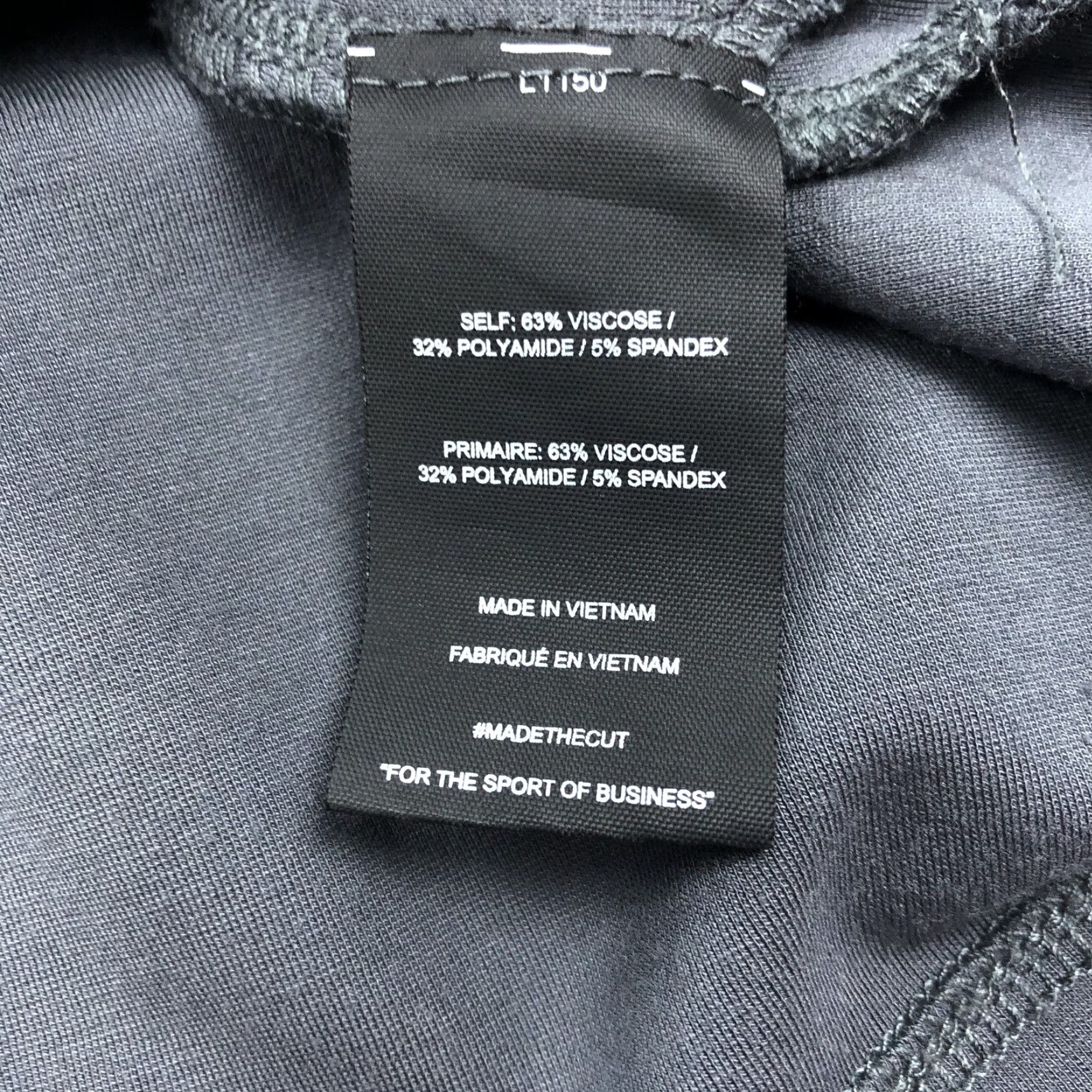 Cuts CUTS Men M Medium Gray Aeroflite Concorde 1/4 Zip Pullover Activewear Shirt Athletic Breathable Zip Mock Neck Pockets Logo 20.5 Chest Size US M / EU 48-50 / 2 - 5 Thumbnail