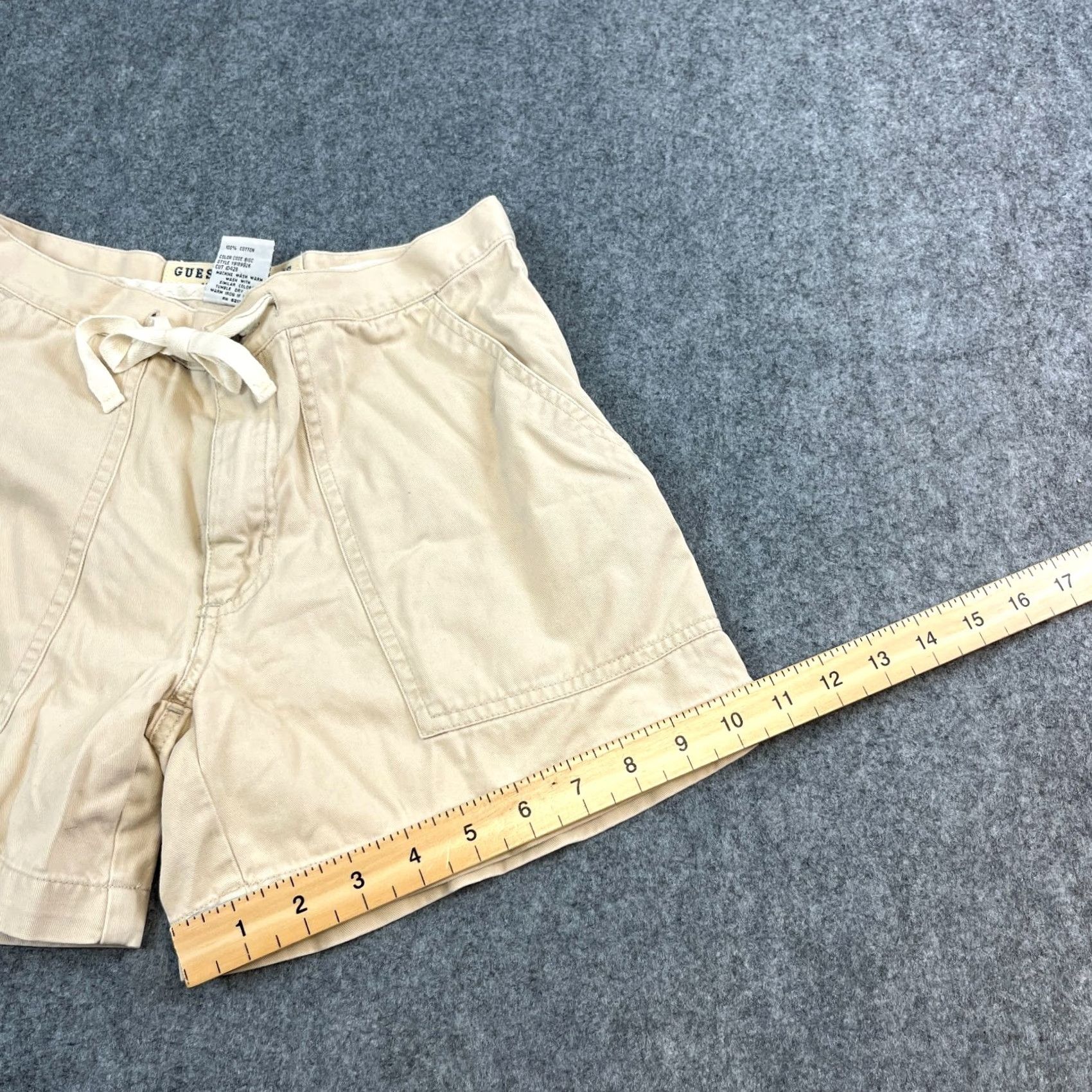 Guess GUESS Chinos Shorts 26 UK 6 Beige Paper Bag Cotton Vintage Womens 5-Pocket Chino Casual Summer Spring Autumn Womens Fashion Shorts Boys Girls Mens Size 28" / US 6 / IT 42 - 4 Thumbnail
