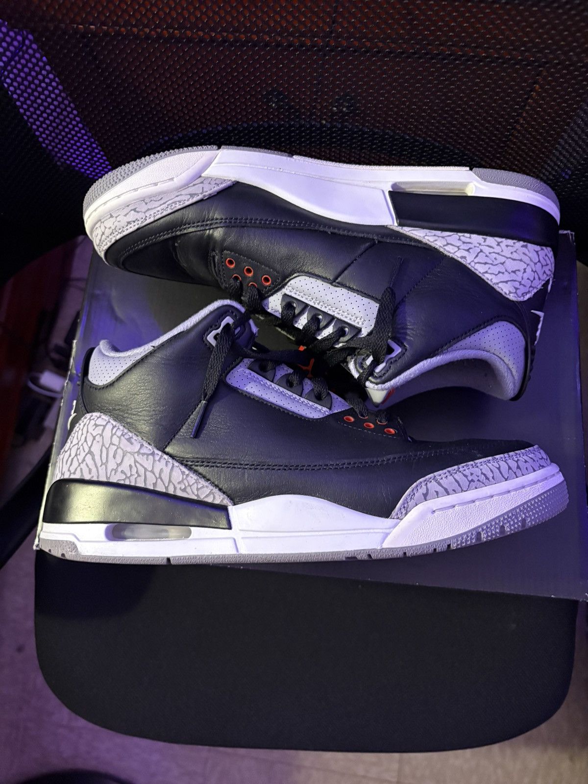 Jordan Brand Jordan 3 Size US 9.5 / EU 42-43 - 2 Thumbnail
