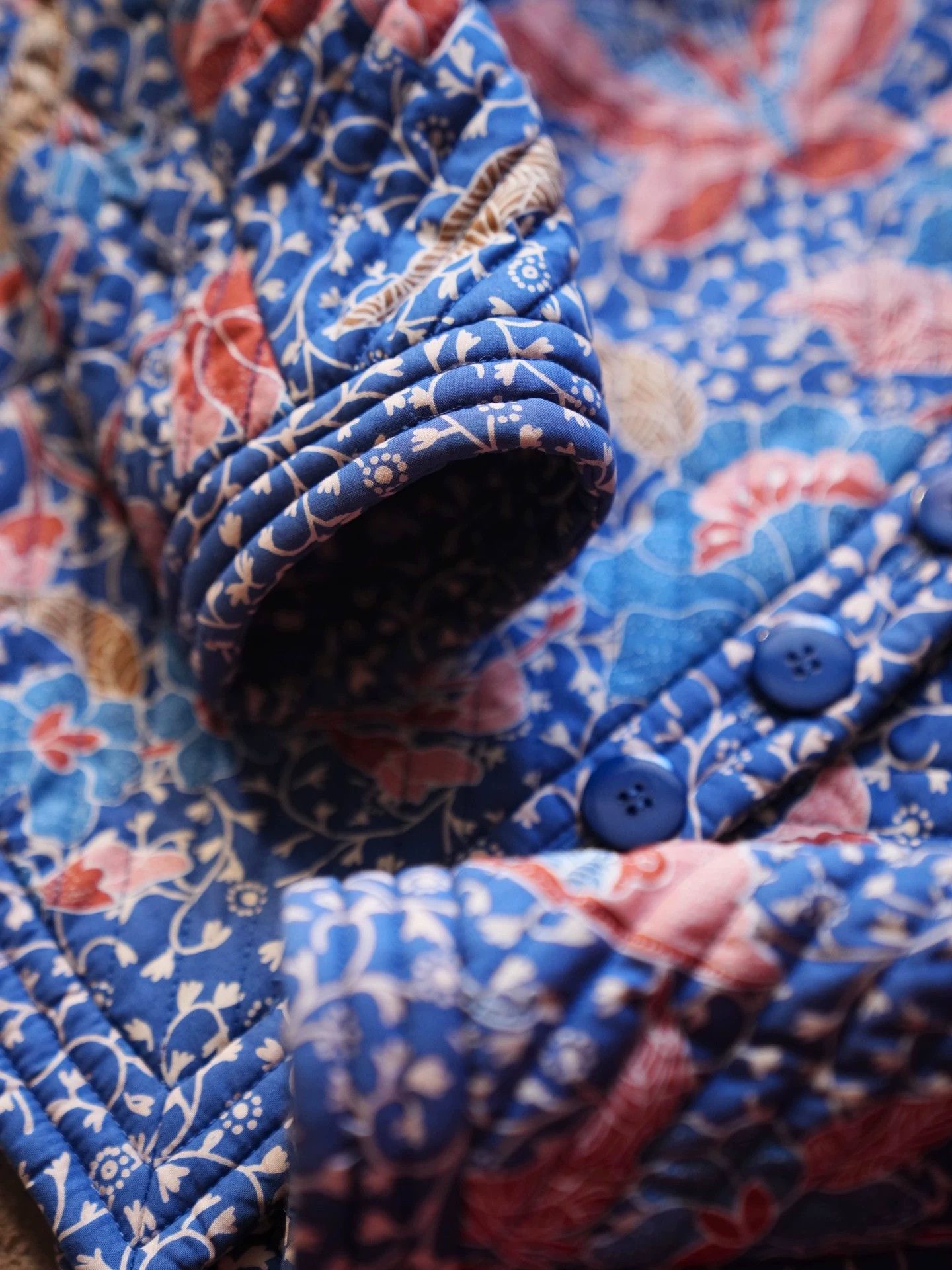 Yves Saint Laurent YSL 1986 SS Runway Butterfly Floral Quilted Blazer Size XXS / US 00 / IT 34 - 5 Thumbnail