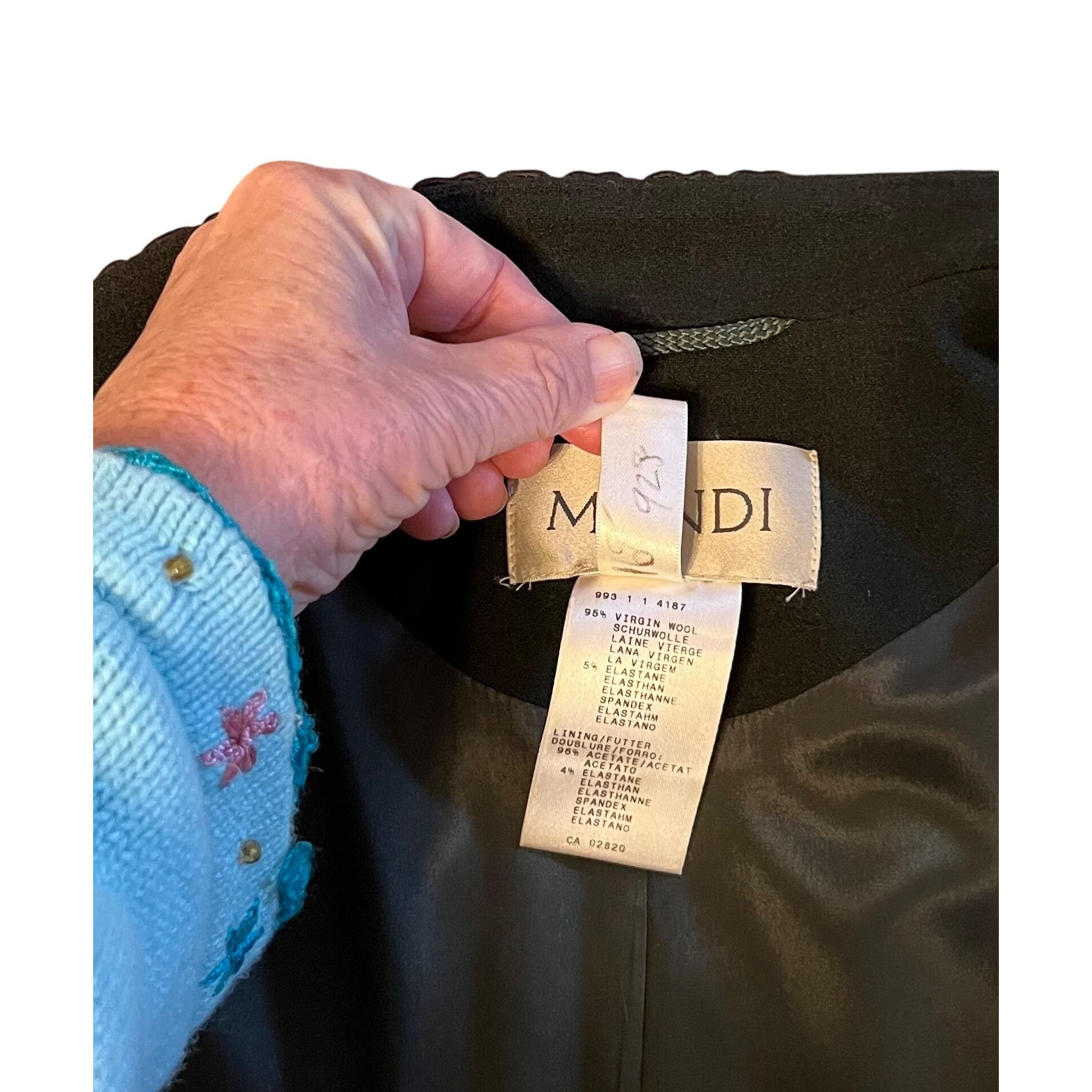 Vintage VTG 80’s Mondi 34 6 Wool Blazer Pockets Long Jacket Germany Size M / US 6-8 / IT 42-44 - 7 Thumbnail