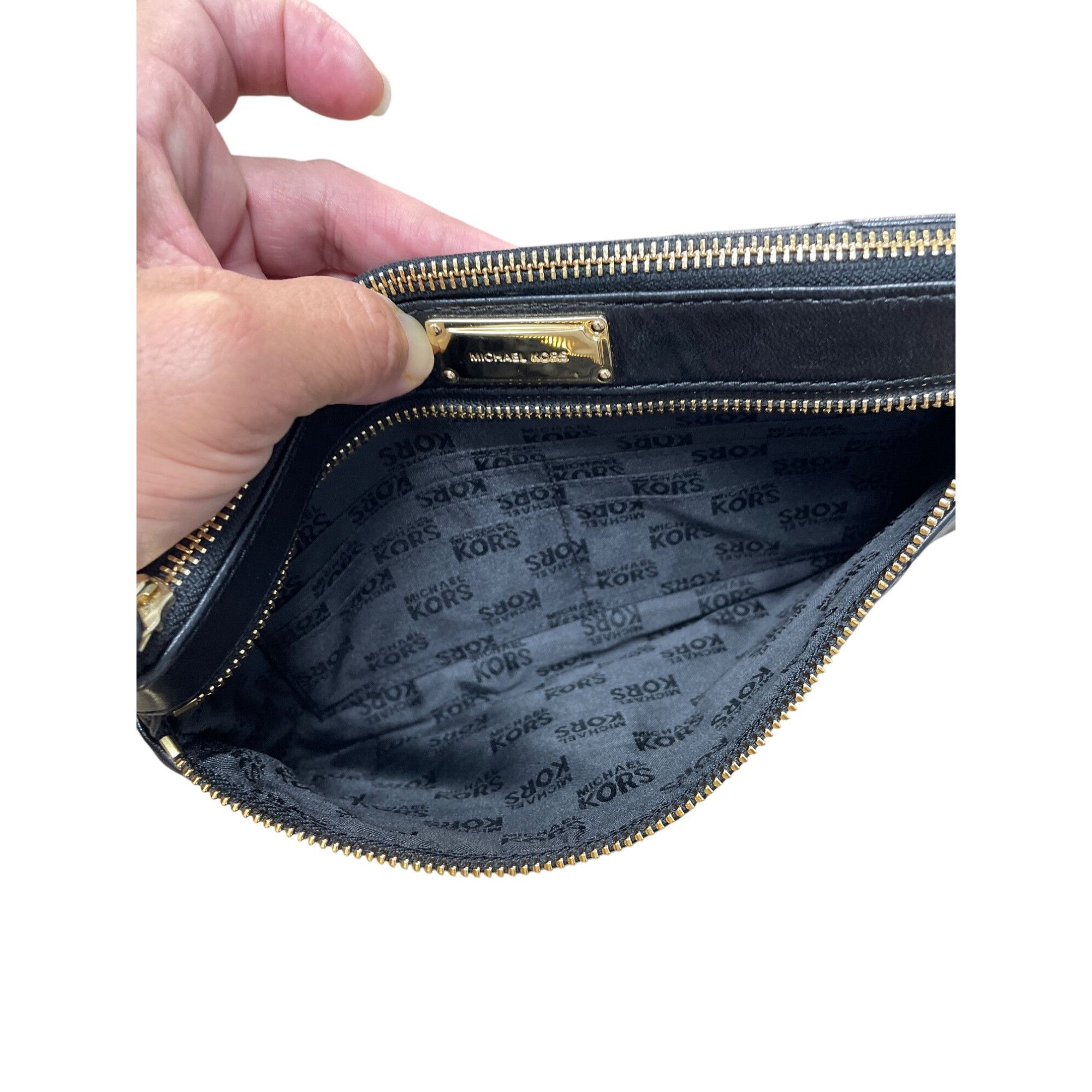Michael Kors Michael Kors womans Black Quilted Leather Wristlet Clutch Ha Size ONE SIZE - 8 Thumbnail