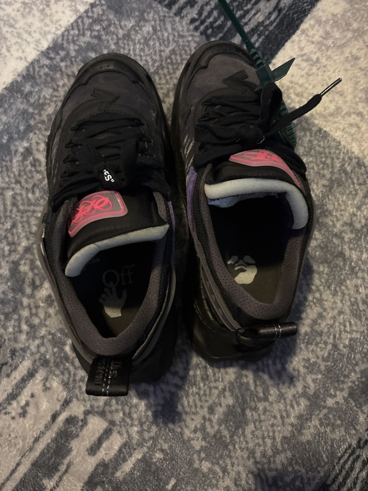 OFF-WHITE Odsy-1000 Black Grey Fucshia