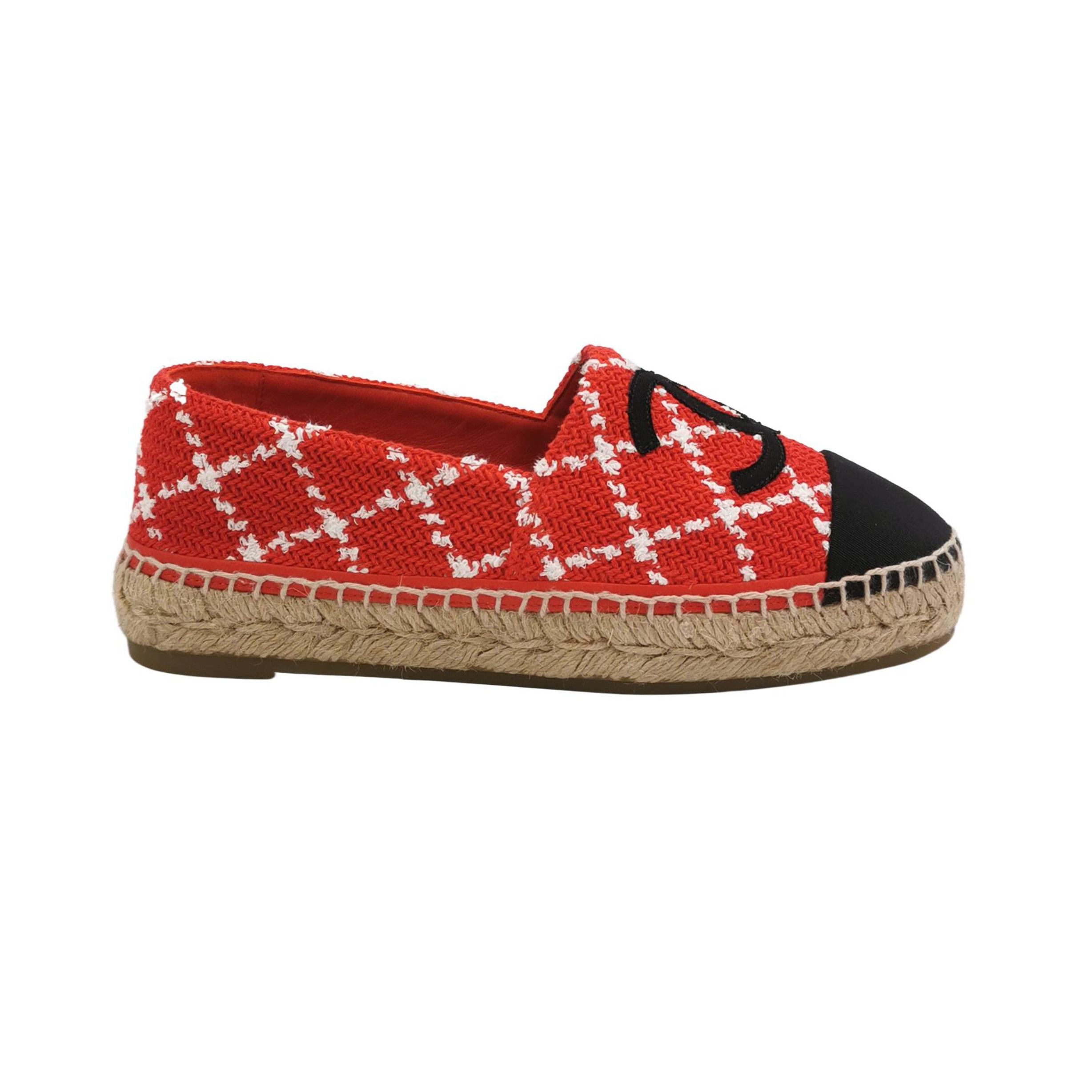 Chanel Chanel Women 8 Flats Size US 8 / IT 38 - 1 Thumbnail