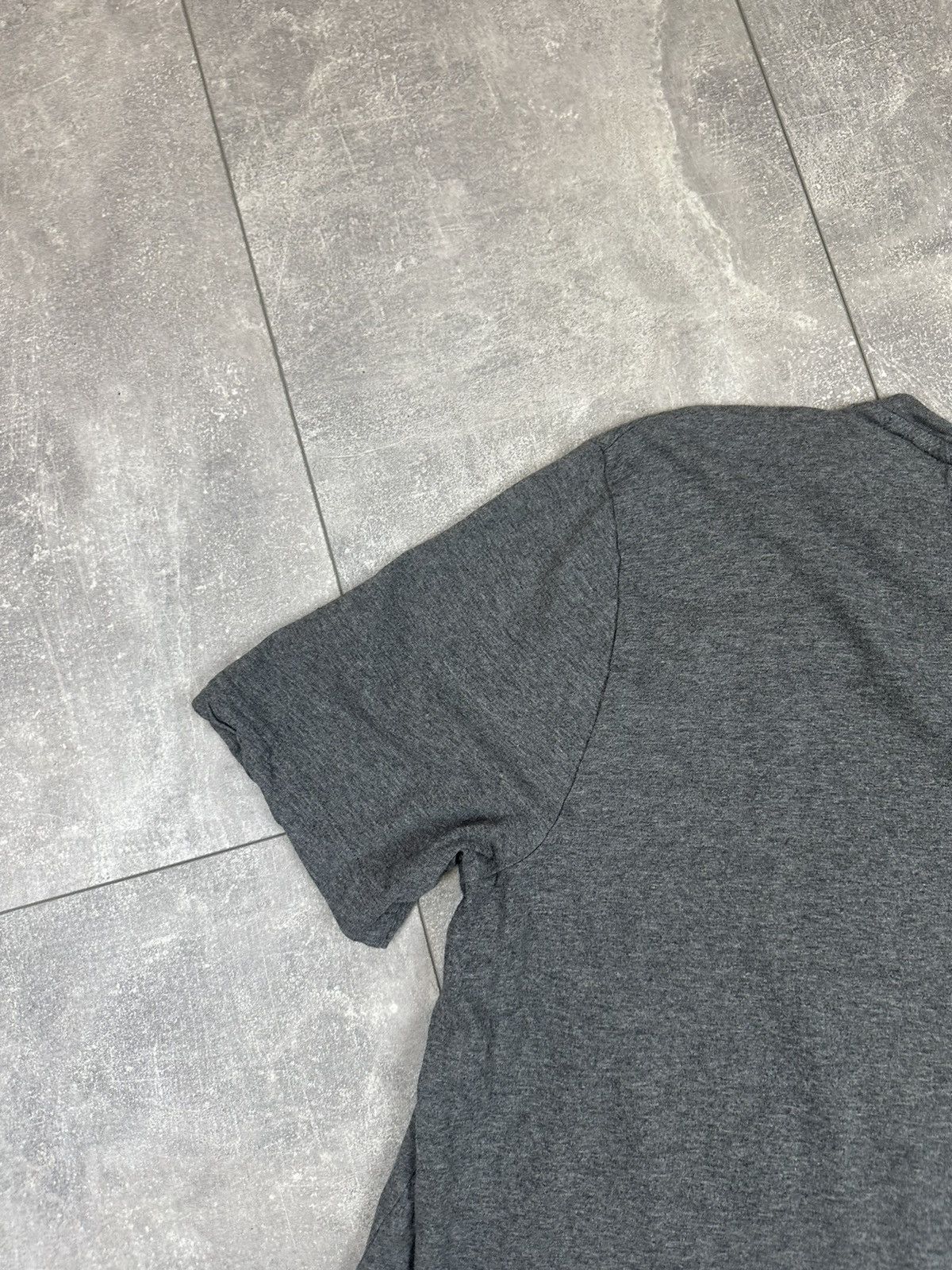 Hugo Boss Hugo Boss Luxury Overprint Logo Tee Size US L / EU 52-54 / 3 - 8 Thumbnail