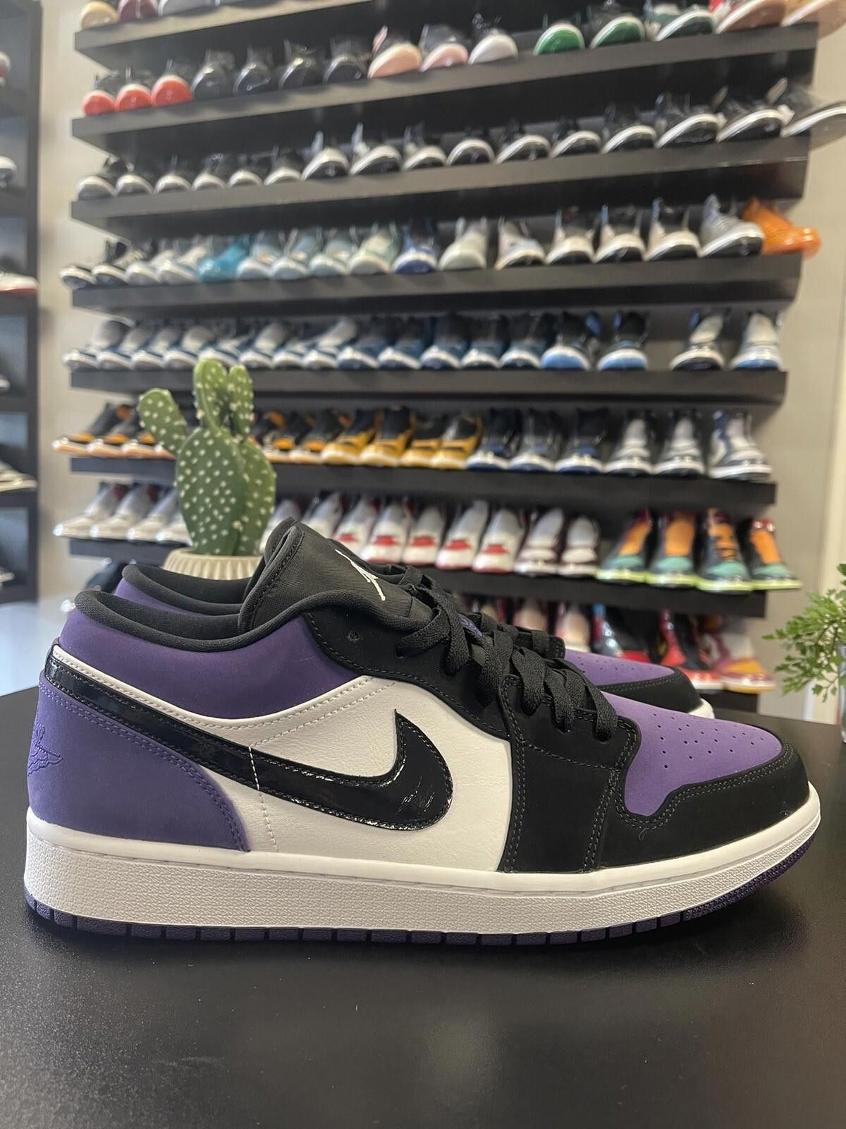 Jordan Brand Size 13 - Nike Air Jordan 1 Low Court Purple 553558-125 Size US 13 / EU 46 - 3 Thumbnail