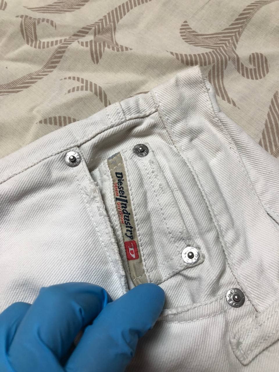 Diesel White Diesel Shorts Size US 32 / EU 48 - 2 Thumbnail