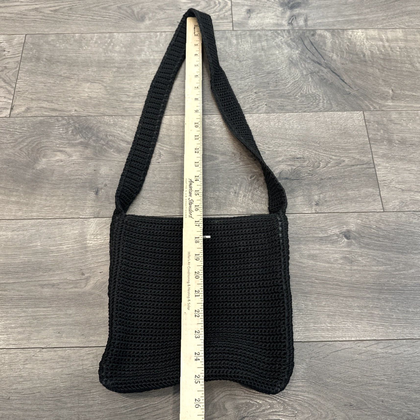 The Sak VINTAGE The Sak Black Crochet Knit Shoulder Bag Medium Lightweight Boho Travel Purse Womens Size ONE SIZE - 4 Thumbnail