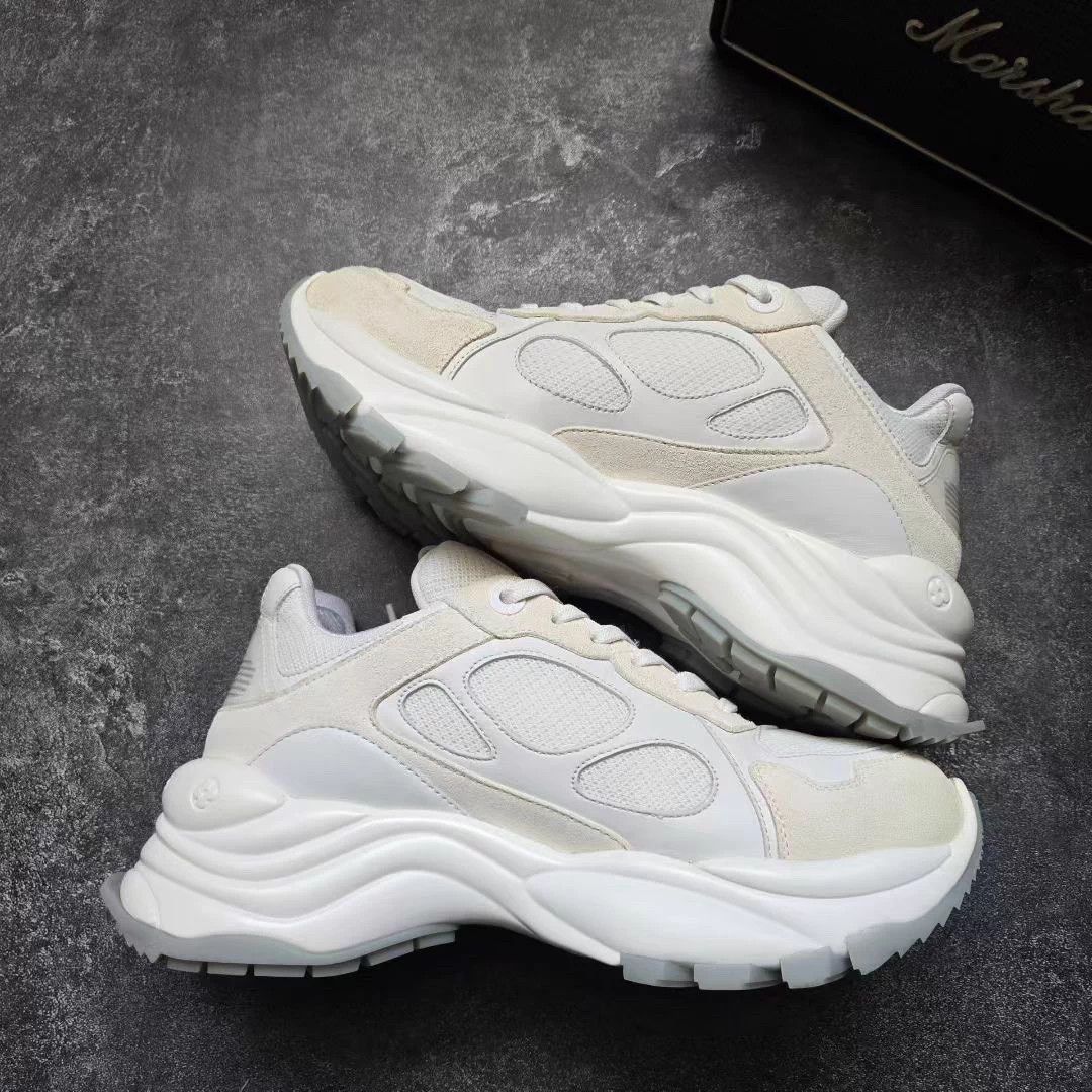 Louis Vuitton LV RUN55 white running shoe 38 Size US 7 / IT 37 - 9 Thumbnail