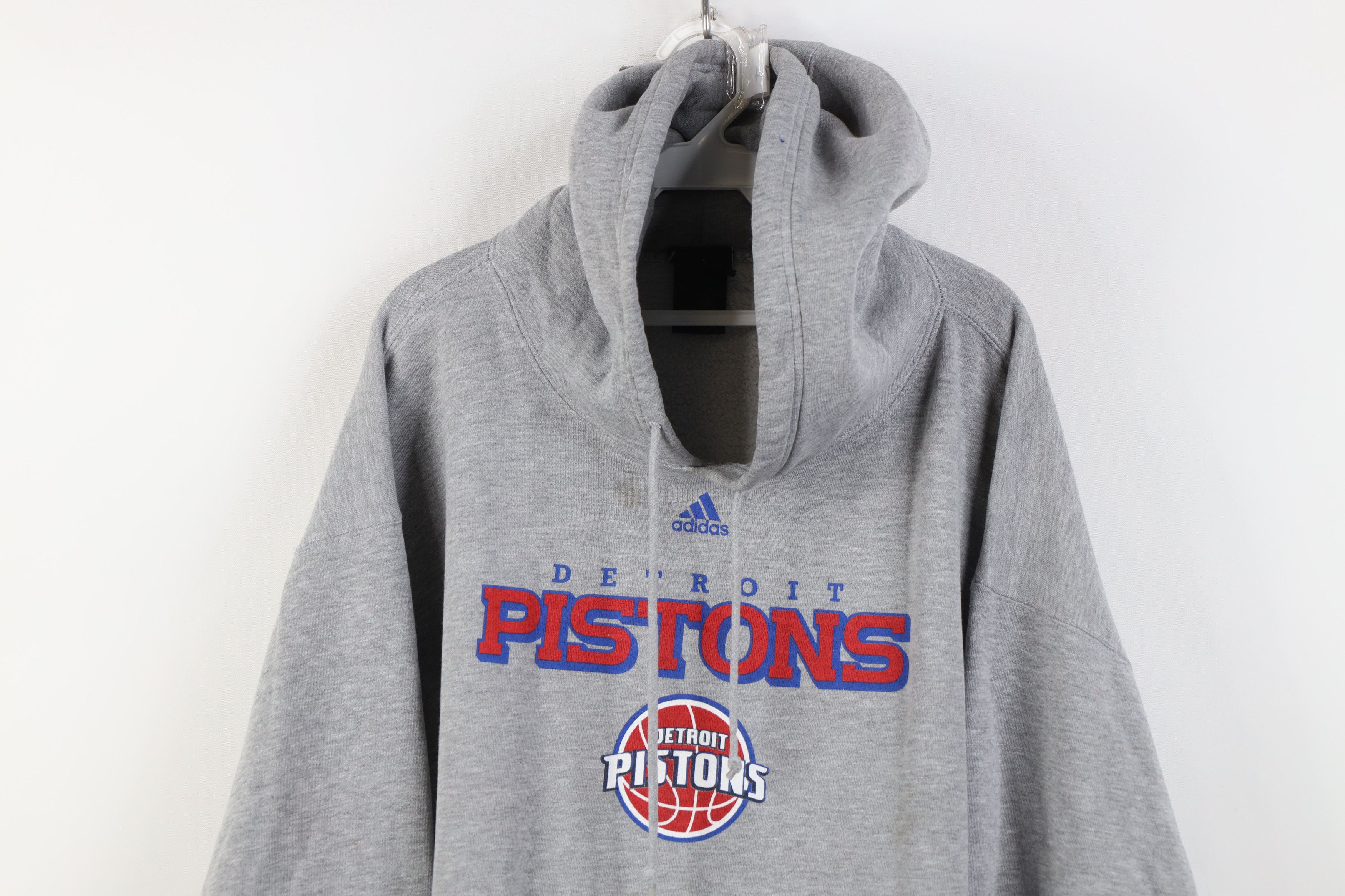 Adidas Vintage Adidas Detroit Pistons Basketball Hoodie Sweatshirt Size US XXL / EU 58 / 5 - 2 Thumbnail