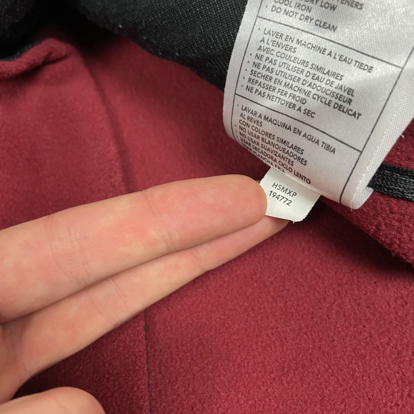 Nike × Nike ACG × Vintage Nike ACG Men's Red Black Polyester Full Zip Fleece Jacket M Size US M / EU 48-50 / 2 - 10 Thumbnail