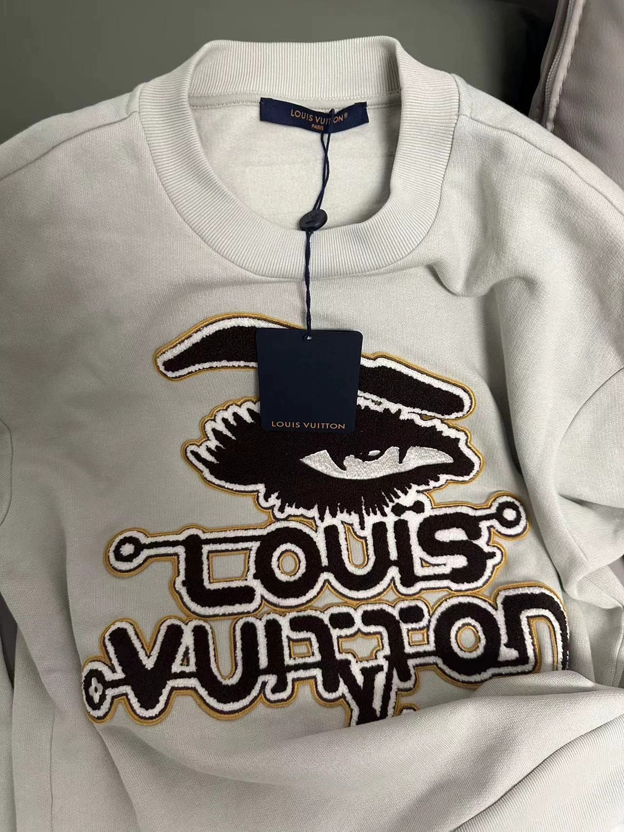 Louis Vuitton LV New Unworn Hoodie (Authentic) Size US S / EU 44-46 / 1 - 3 Thumbnail