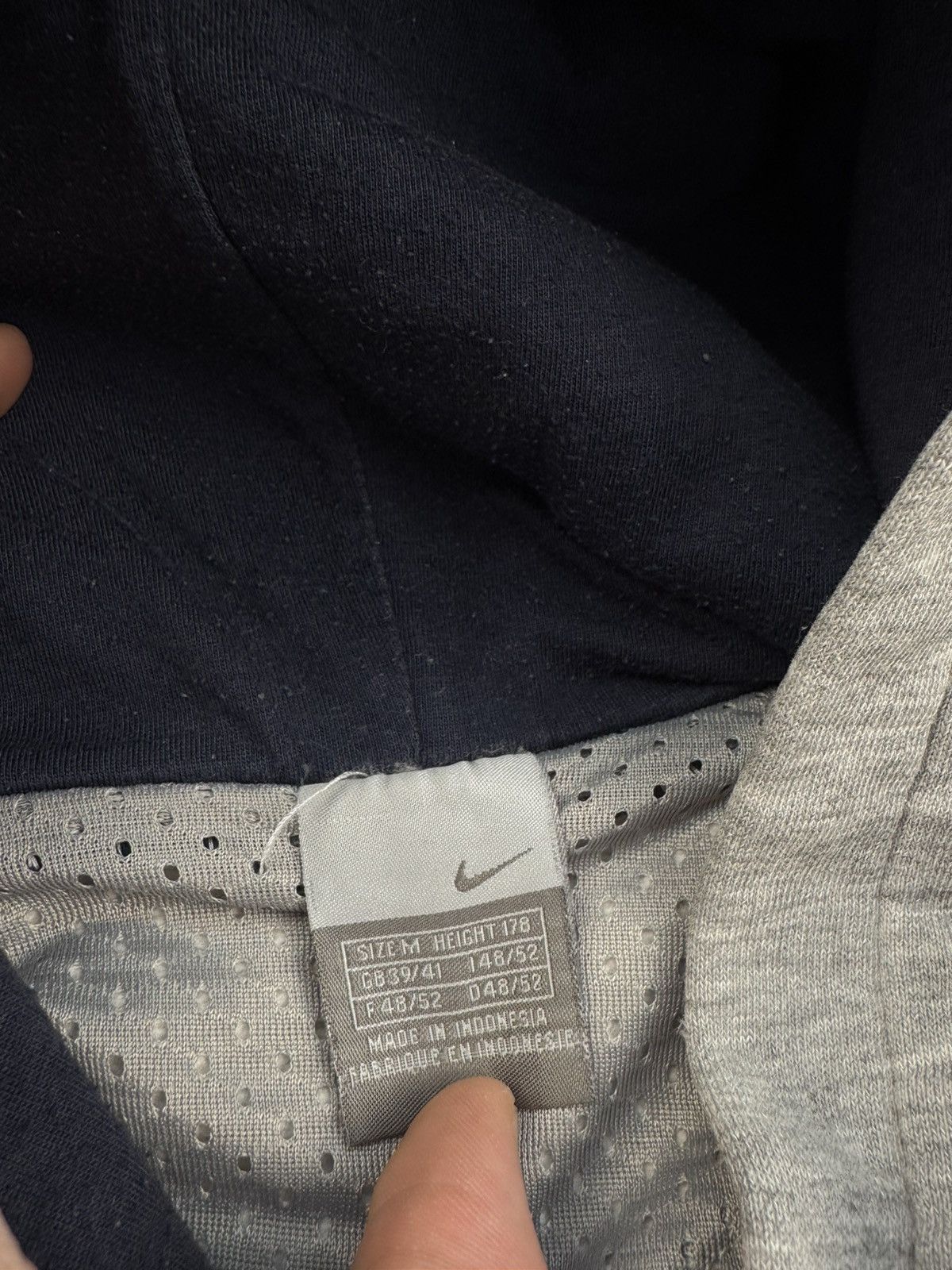 Nike × Vintage NIKE VINTAGE CENTER LOGO OVERSIZE BOXY HOODIE Size US M / EU 48-50 / 2 - 8 Thumbnail