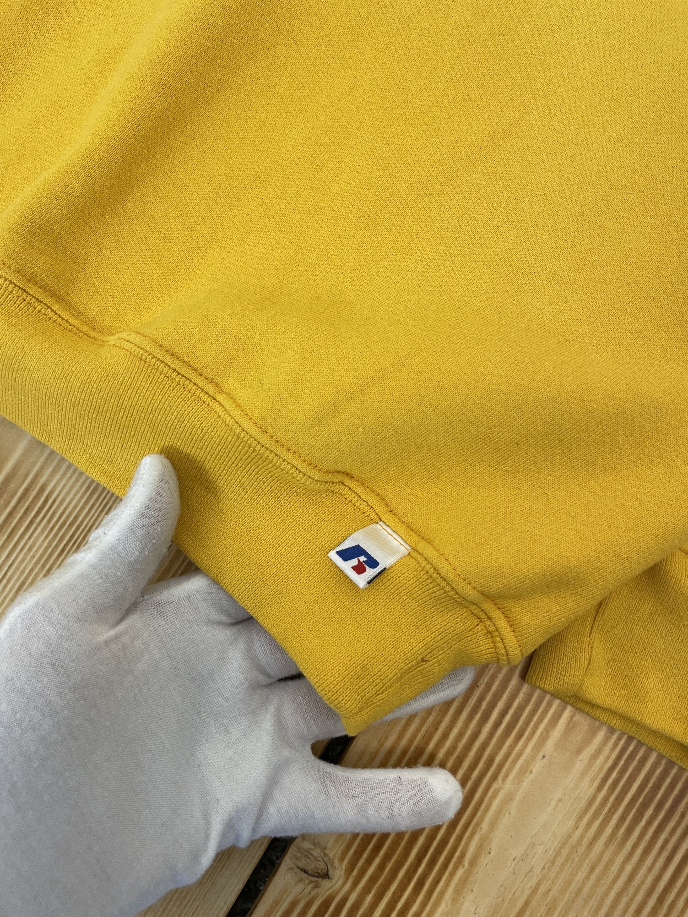 Russell Athletic Y2K Russell Athletic Blank Yellow Sweatshirt Size US XXL / EU 58 / 5 - 3 Thumbnail