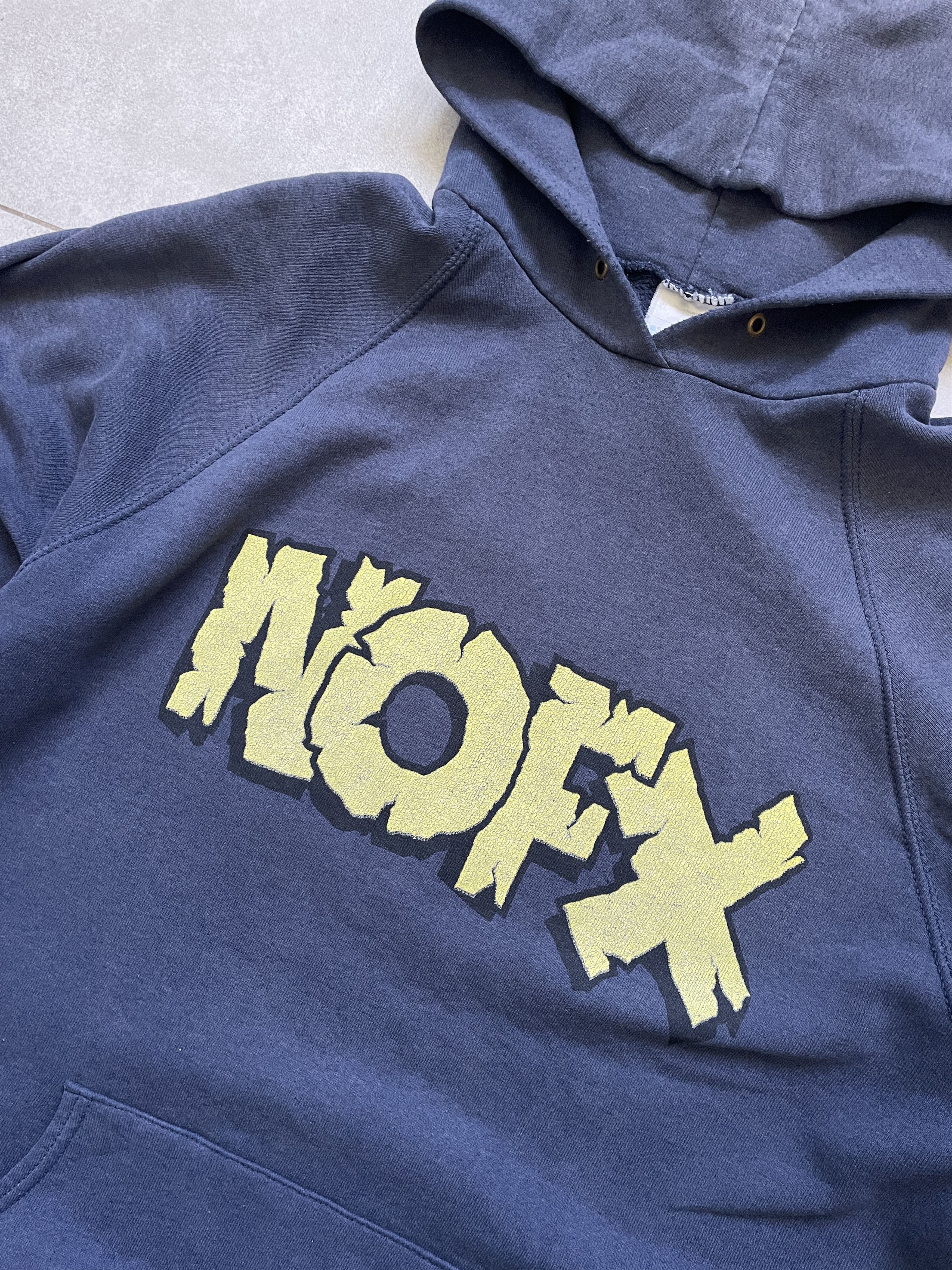 Band Tees VINTAGE 90S SCREEN STARS NOFX PUNK ROCK DISTRESSED HOODIE Size US XL / EU 56 / 4 - 4 Thumbnail