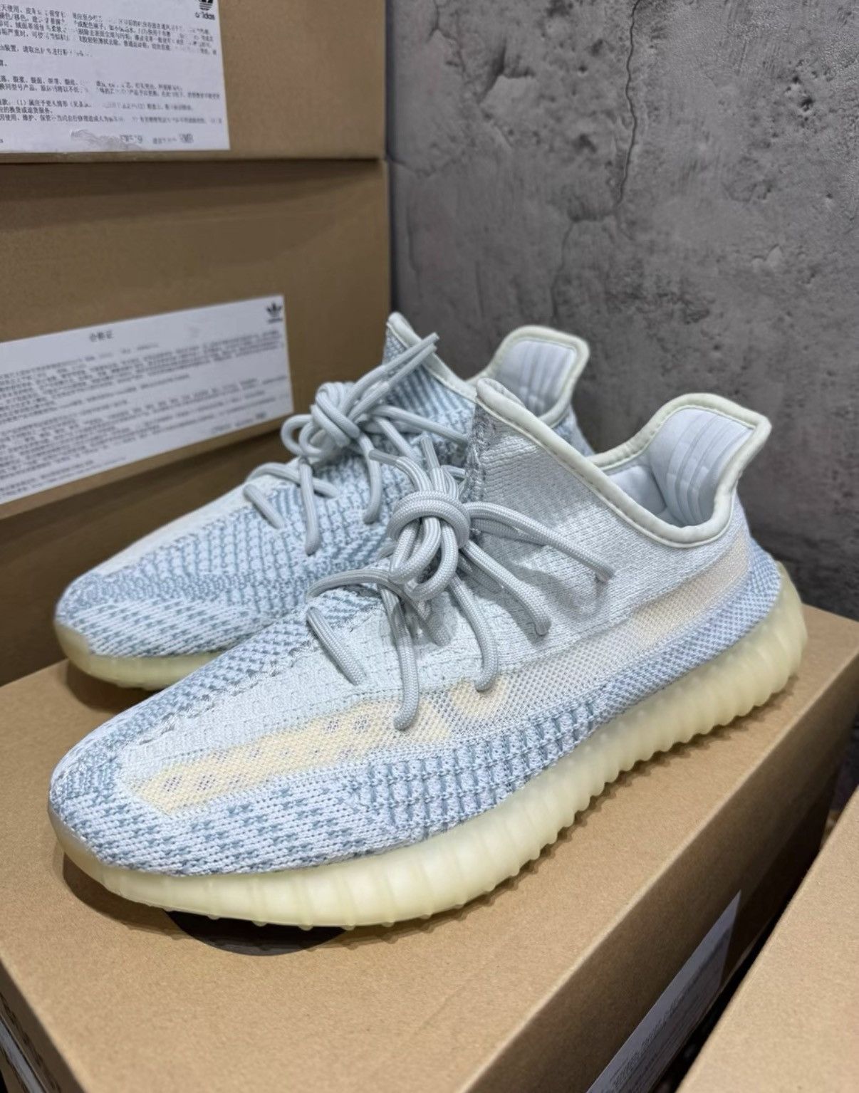 Adidas adidas Yeezy 350 Cloud White K37 Size US 8 / EU 41 - 1 Thumbnail
