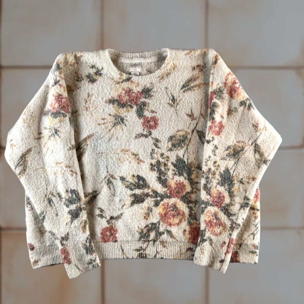 Joie Joie Floral Knit Sweater Womens 2XL White Round Neck Long Sleeve Pullover Oversized Knit All Seasons Womens Fashion Size XXL / US 16-18 / IT 52-54 - 1 Thumbnail