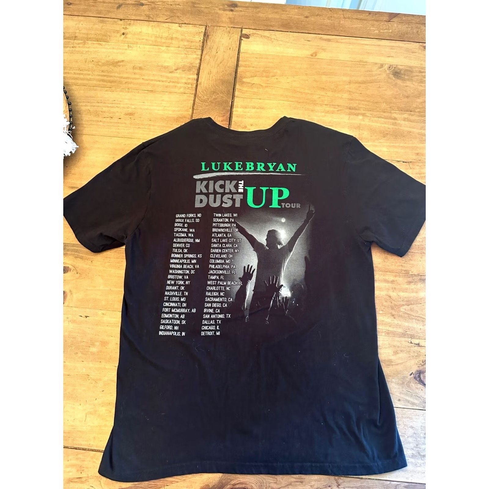 Vintage Luke Bryan Kick The Dust Up Tour T-Shirt 2 Sided Graphic Black XL Men Shirt Size US XL / EU 56 / 4 - 4 Thumbnail