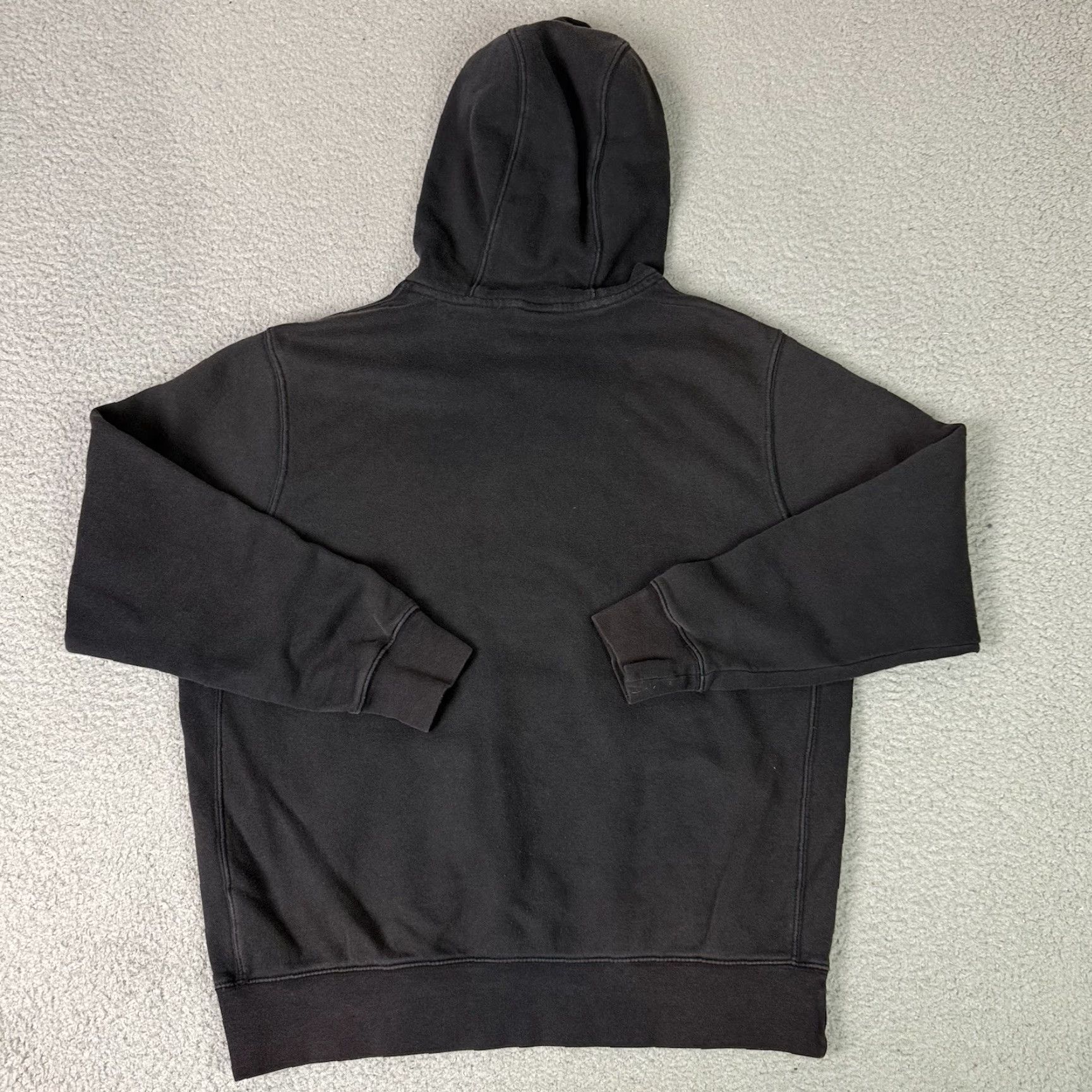 Nike VINTAGE Nike Hoodie Adult L Black Embroidered Logo Swoosh Distressed Essential Graphic Print Hooded Pockets Mens Size US L / EU 52-54 / 3 - 4 Thumbnail