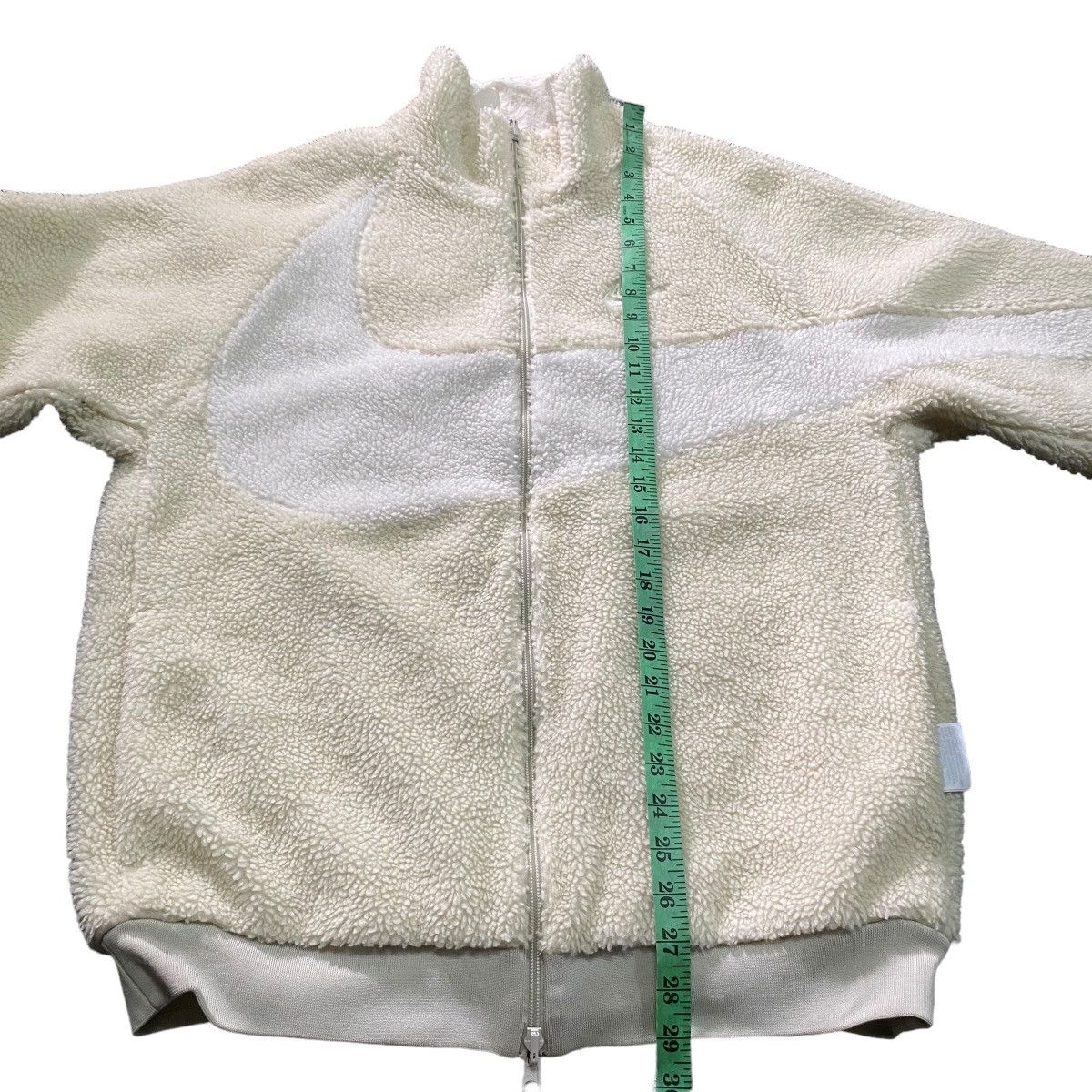 Nike Nike Fleece Big Swoosh Reversible Boa Jacket Zipper L Size Size US L / EU 52-54 / 3 - 18 Thumbnail