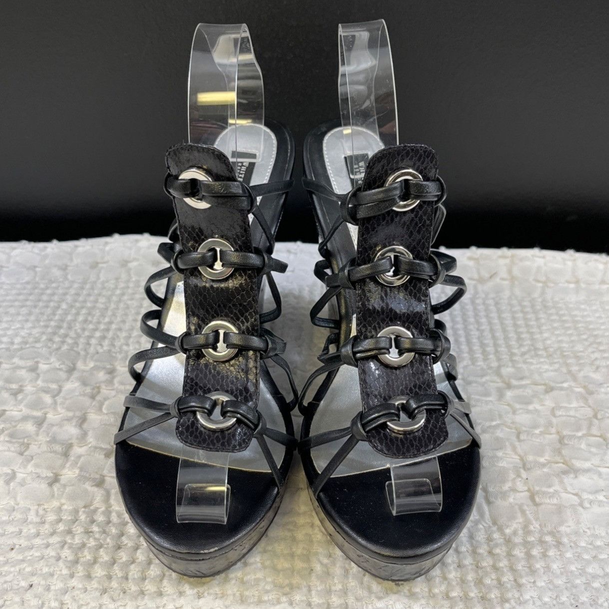 White House Black Market White House Black Market Emmalyn Women's Black Shoes/Heels S Size US 10 / IT 40 - 1 Thumbnail
