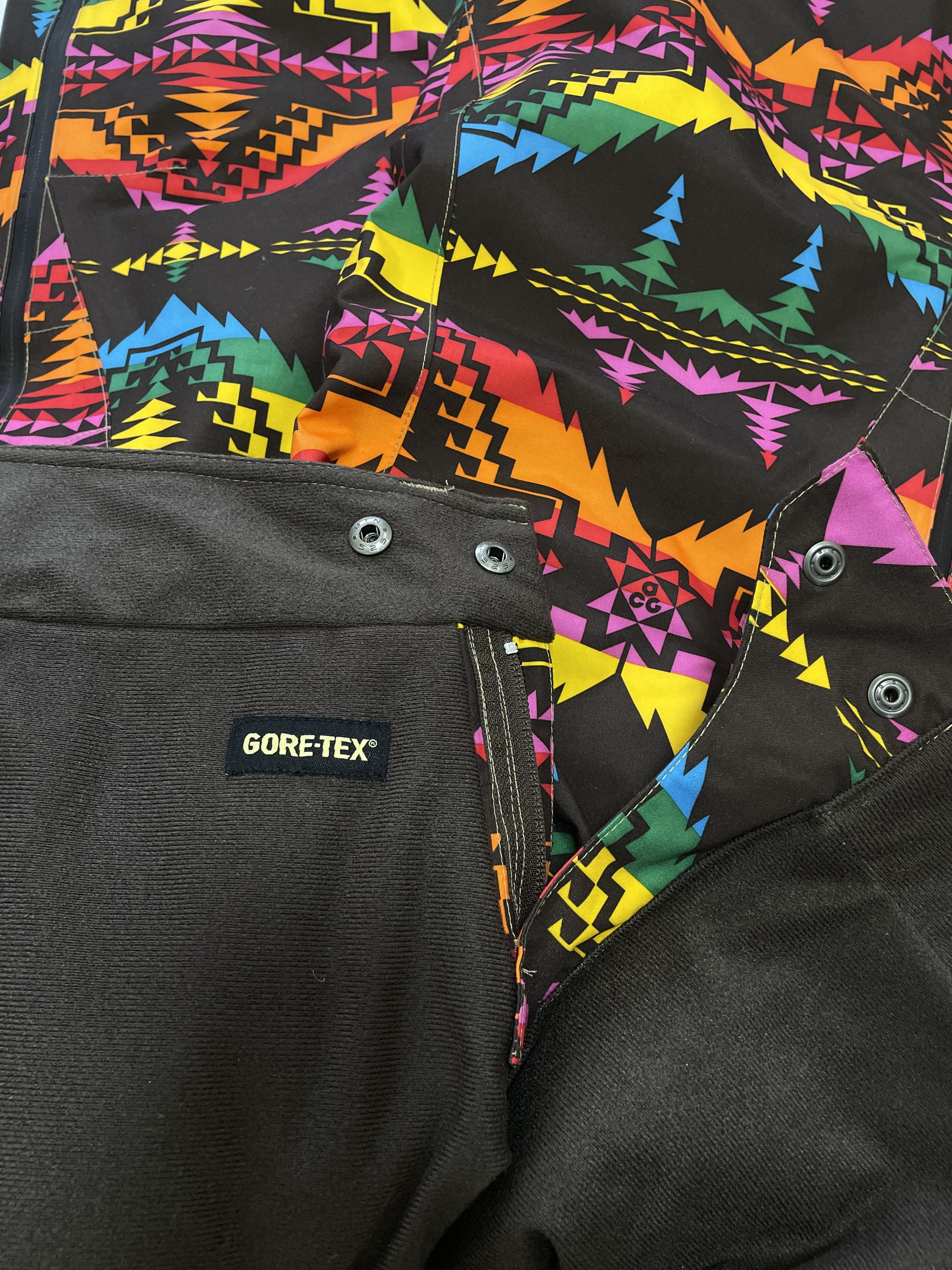 Nike ACG NIKE ACG x Pendleton Gore-Tex Pants Snow Ski Aztec Gorpcore Size US 30 / EU 46 - 12 Thumbnail