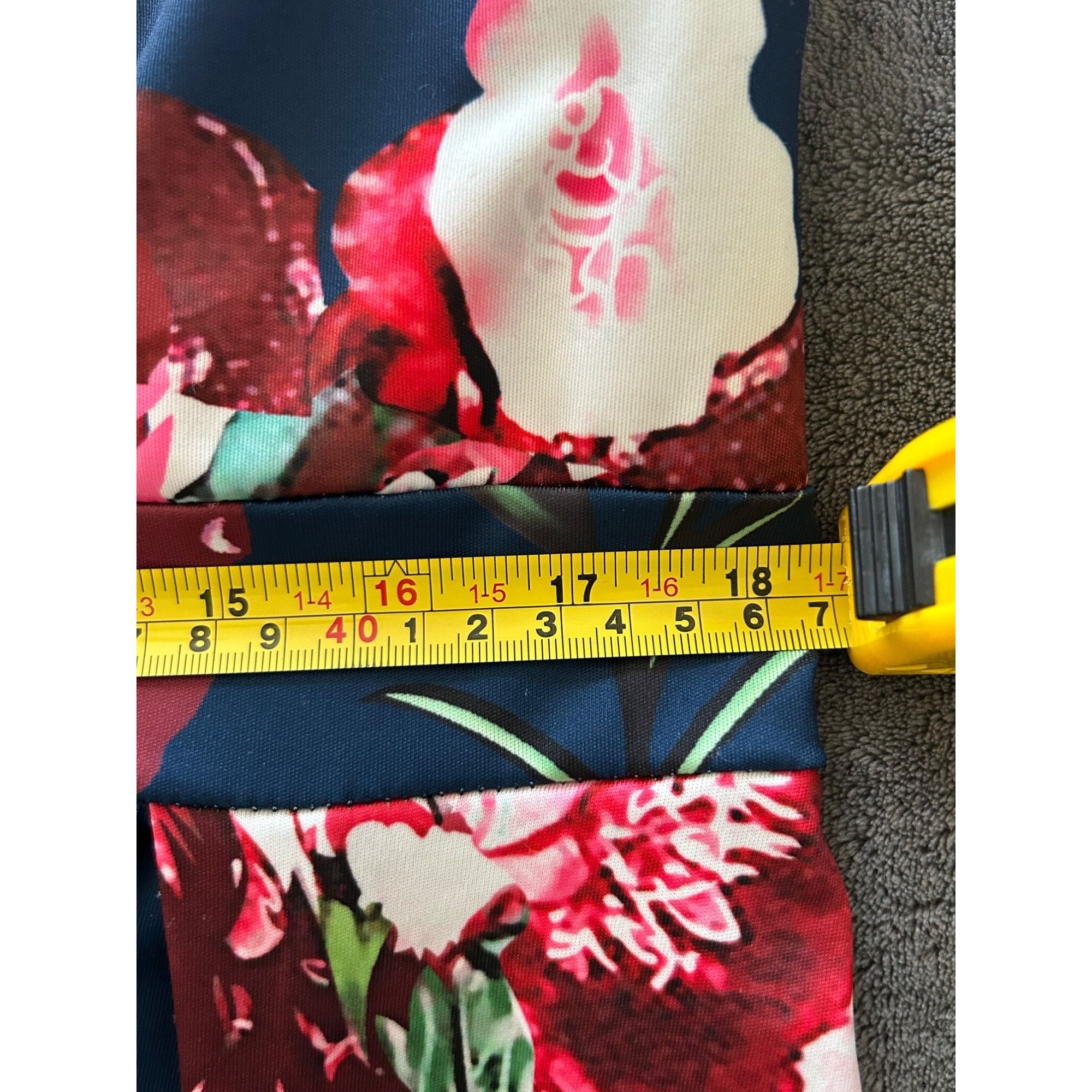 Other Sleeveless V-neck stretchy hi low floral dress Size 1X Size XL / US 12-14 / IT 48-50 - 8 Thumbnail