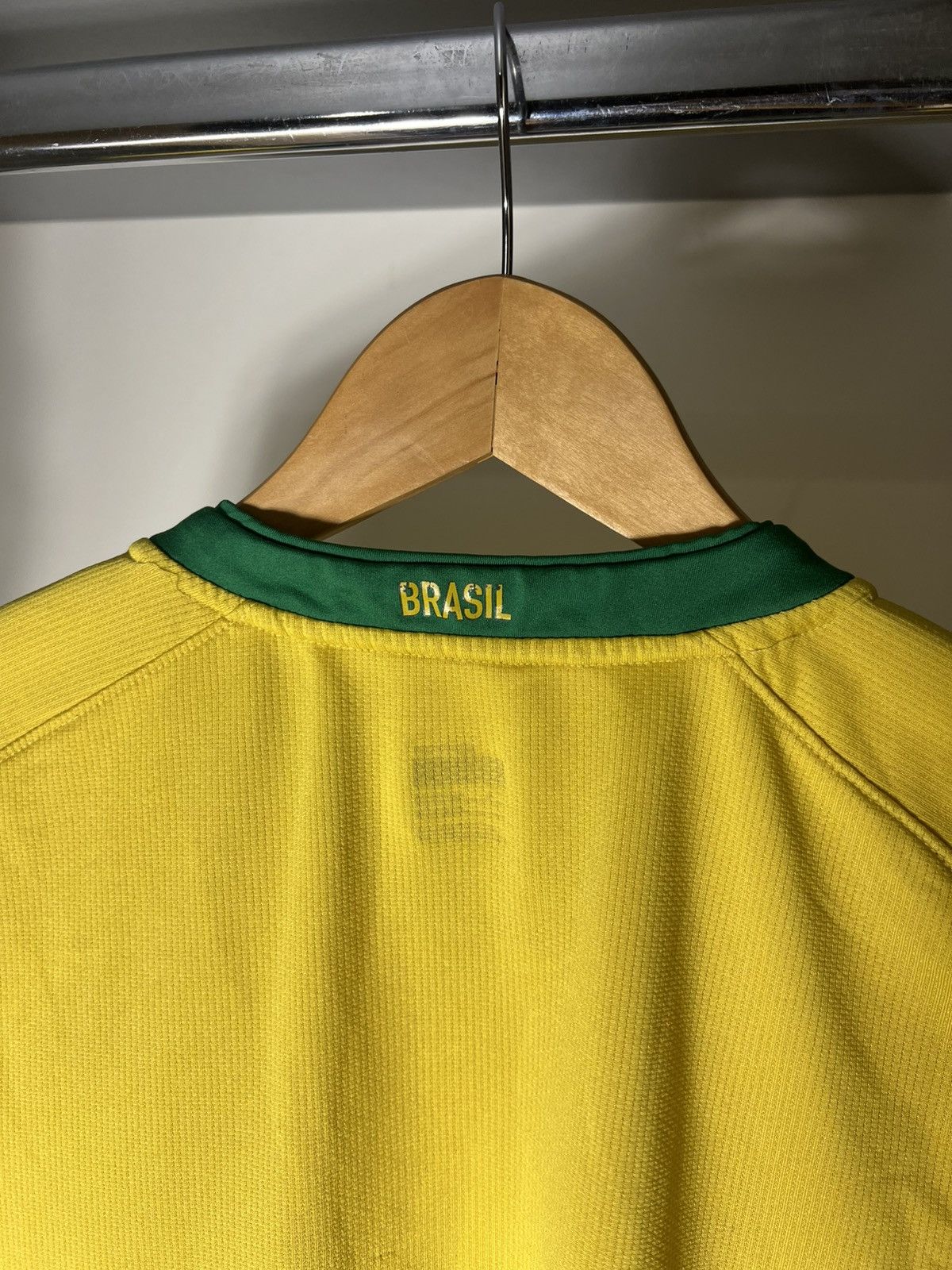 Nike VINTAGE NIKE BRAZIL RETRO SOCCER JERSEY BLOKECORE Y2K 90s Size US S / EU 44-46 / 1 - 13 Thumbnail