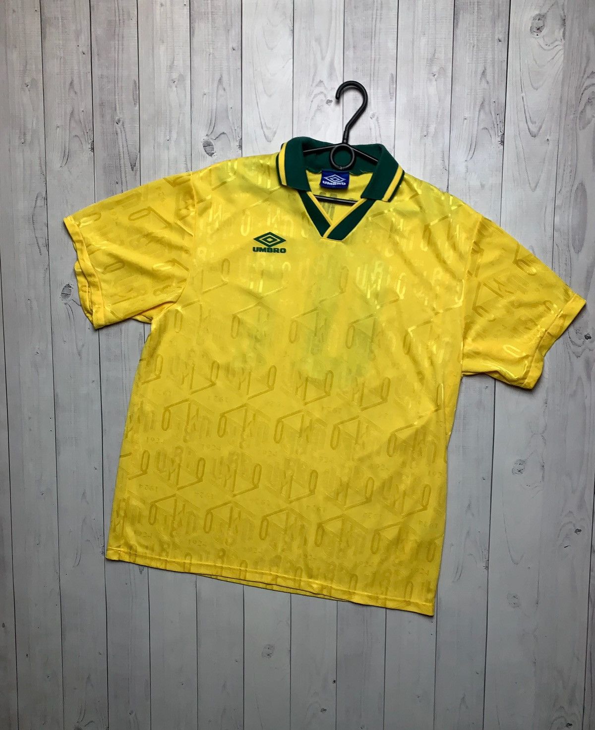 Umbro × Vintage Vintage Umbro soccer jersey yellow Brazil size XL logo Size US XL / EU 56 / 4 - 1 Thumbnail