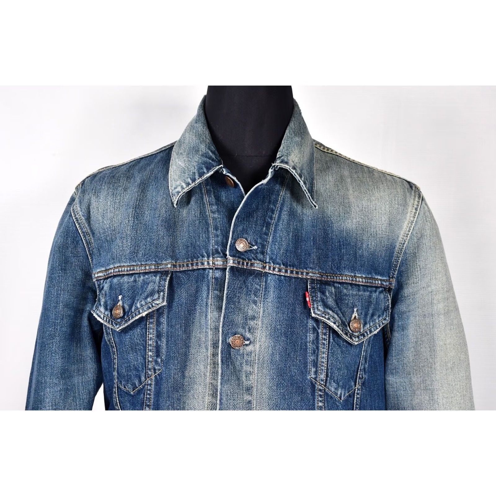 Levi's Levi's 70500 Denim Jacket XL Men’s Trucker 90s Vintage Style Blue Casual Regular Fit Shirt Size US XL / EU 56 / 4 - 5 Thumbnail