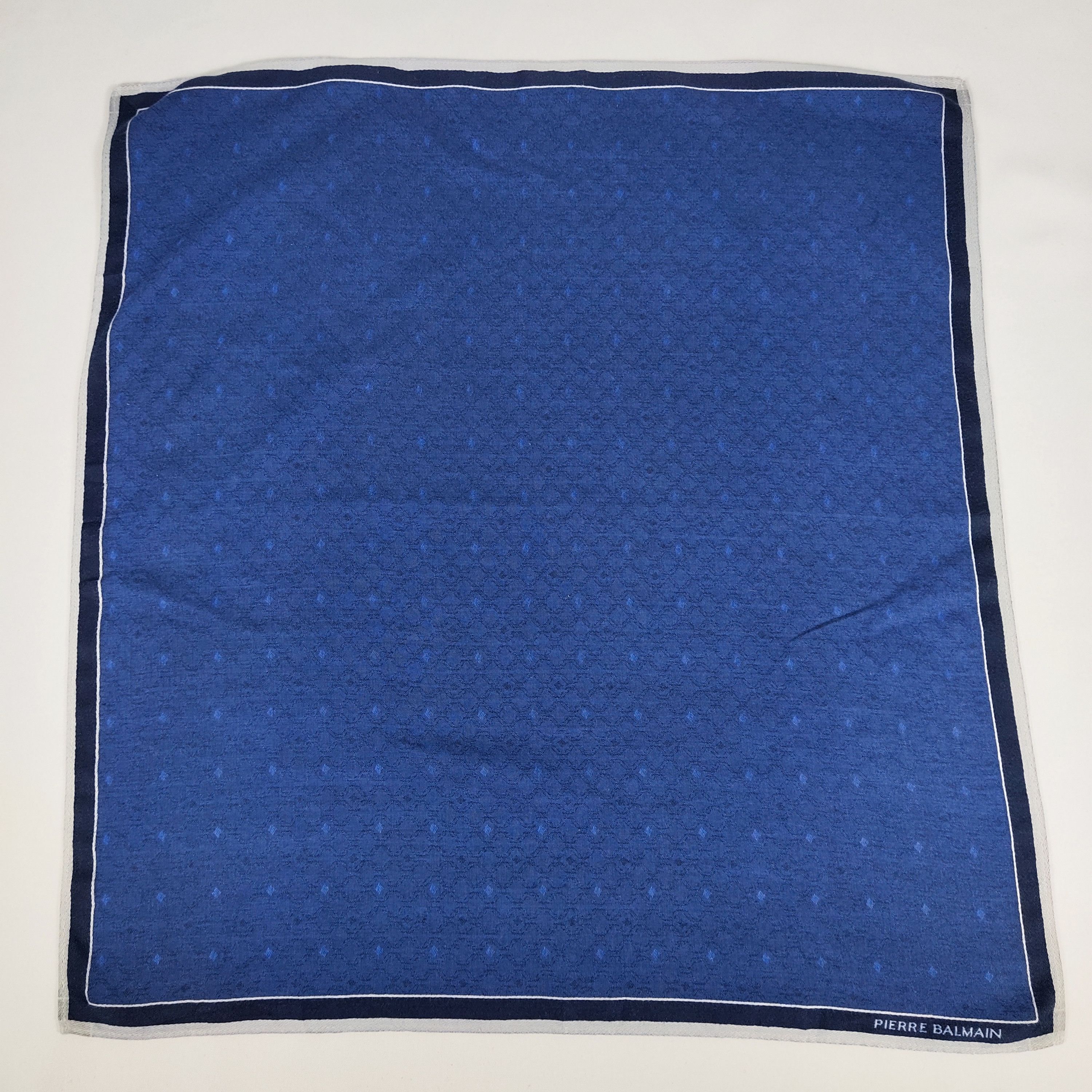 Pierre Balmain × Vintage Pierre Balmain Handkerchief / Neckerchief / Bandana FZ643 Size ONE SIZE - 3 Thumbnail