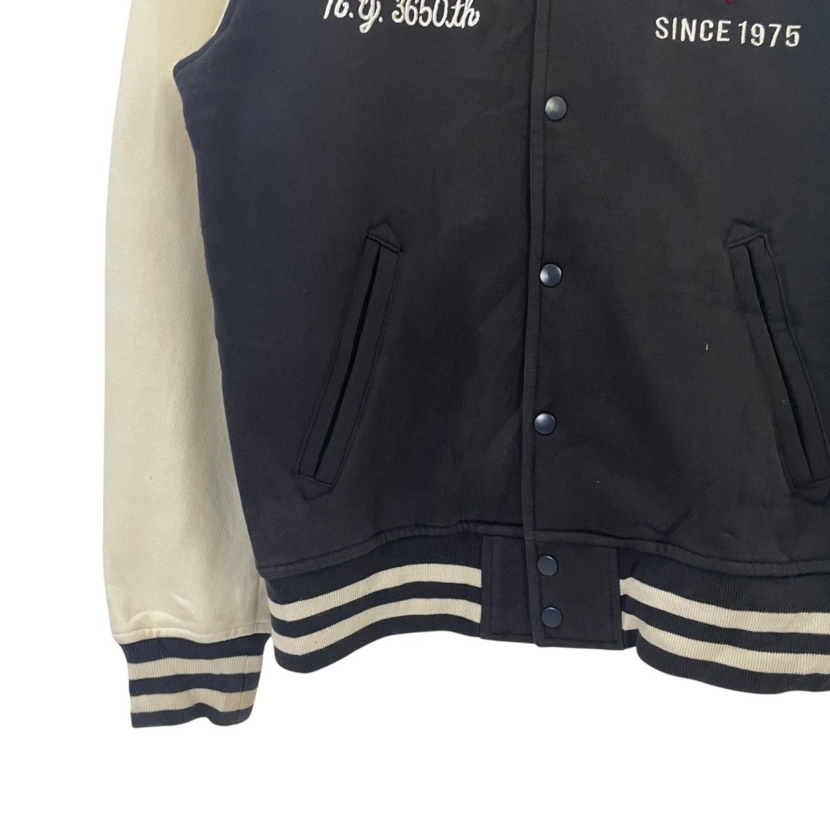 Avirex Vintage Avirex Embroidery Big Logo Varsity Jacket Size US M / EU 48-50 / 2 - 10 Thumbnail
