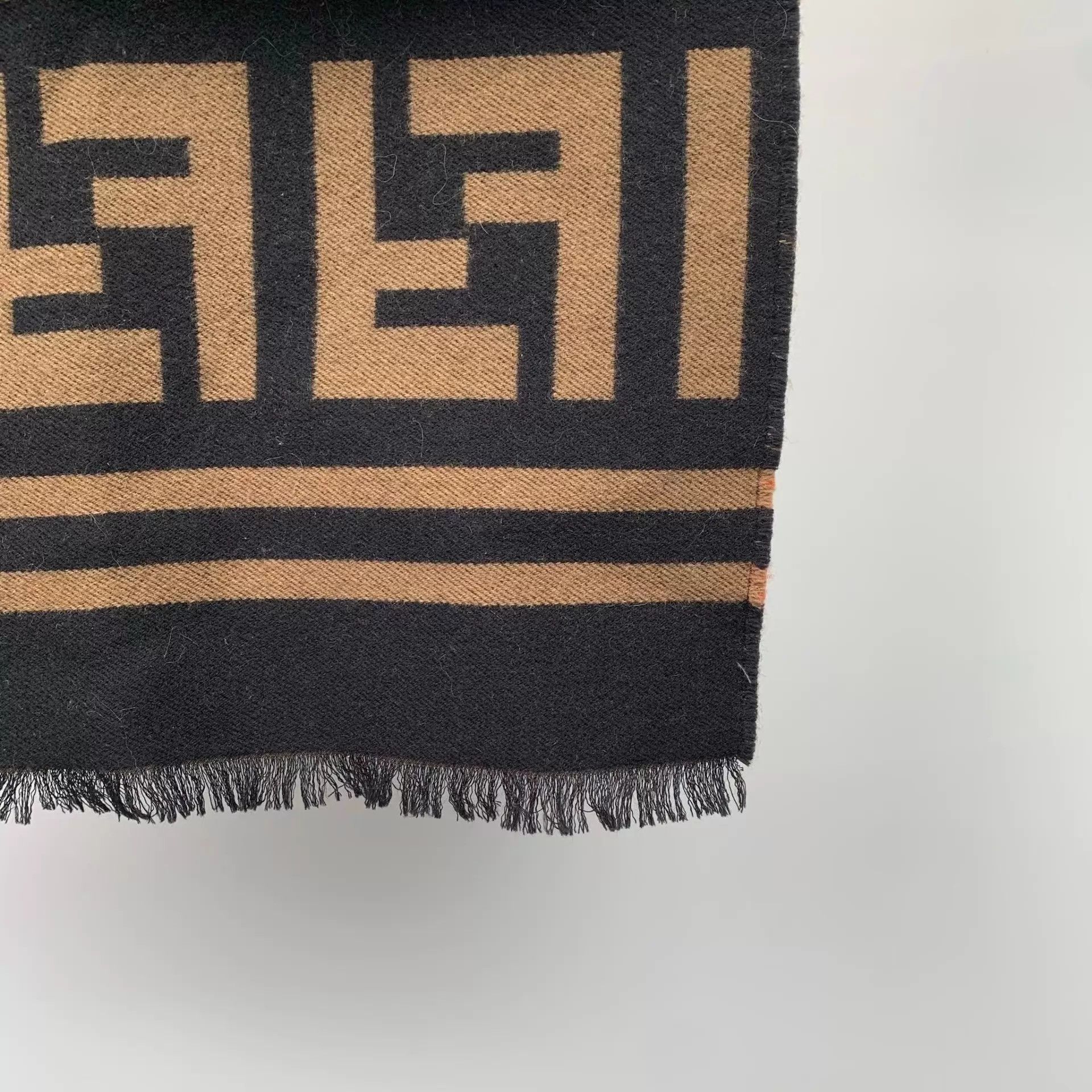 Fendi Fendi Classic Monogram Wool Scarf 180x35 Size ONE SIZE - 8 Thumbnail