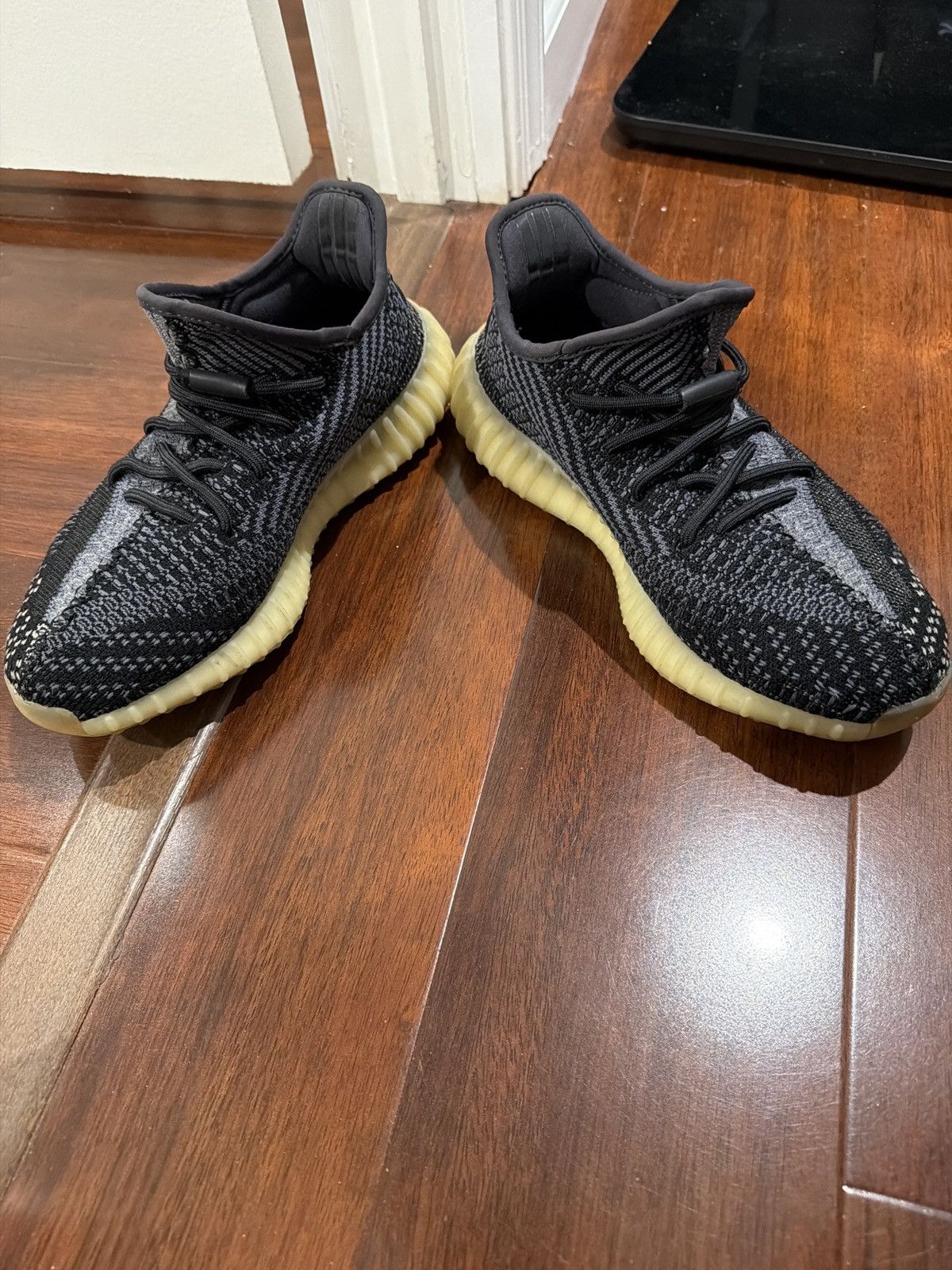 Yeezy Adidas Yeezy Boost 350 V2 Black non Reflective Static Size US 8 / EU 41 - 3 Thumbnail