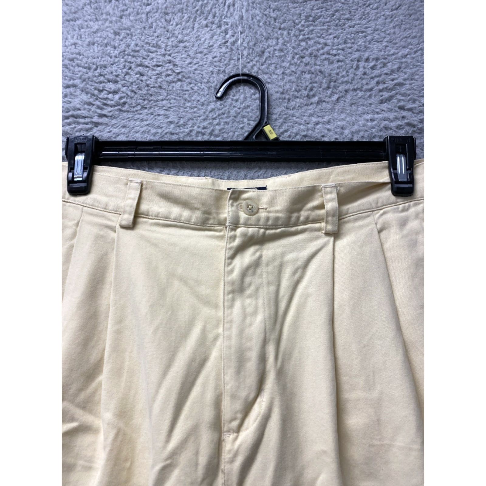 Izod VINTAGE Izod Mens Chino Shorts Casual Travel Cotton Size 34 Yellow Summer Size US 34 / EU 50 - 2 Thumbnail