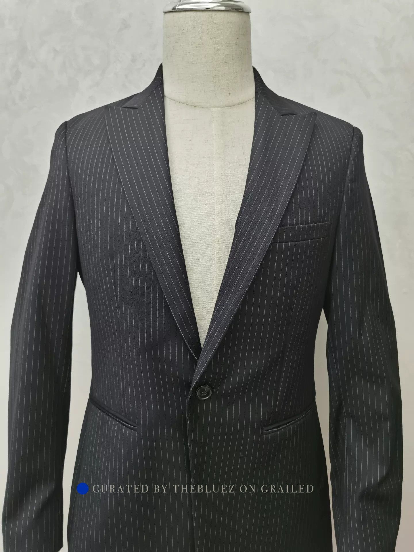 Armani Stylish Black Waist-Cinched Blazer Size US M / EU 48-50 / 2 - 1 Thumbnail