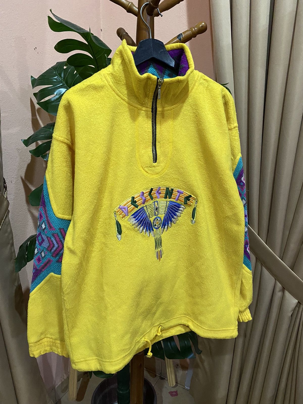 Descente Vintage Descente Yellow Fleece Half-Zip Tribal Design Size US M / EU 48-50 / 2 - 3 Thumbnail
