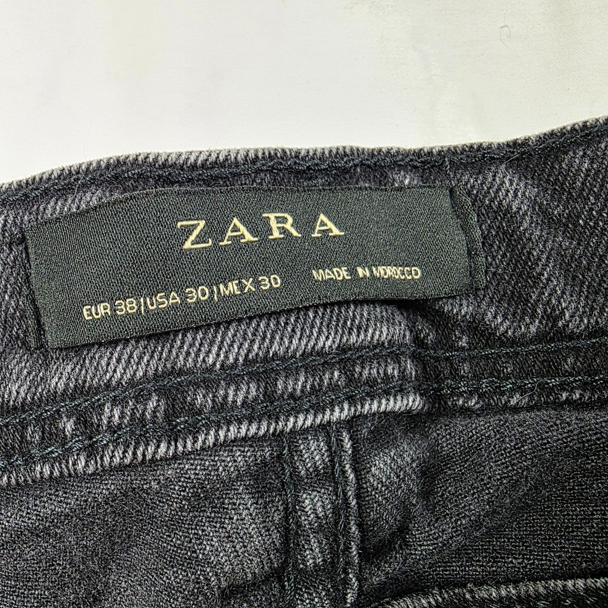 Zara Zara Womens Size 30 Skinny Jeans Black With Red Side Stripe Size 30" / US 8 / IT 44 - 4 Thumbnail