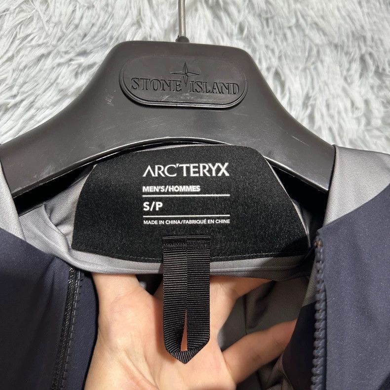 Arc'teryx Arcteryx Beta Jacket Hooded Outerwear Size US S / EU 44-46 / 1 - 3 Thumbnail