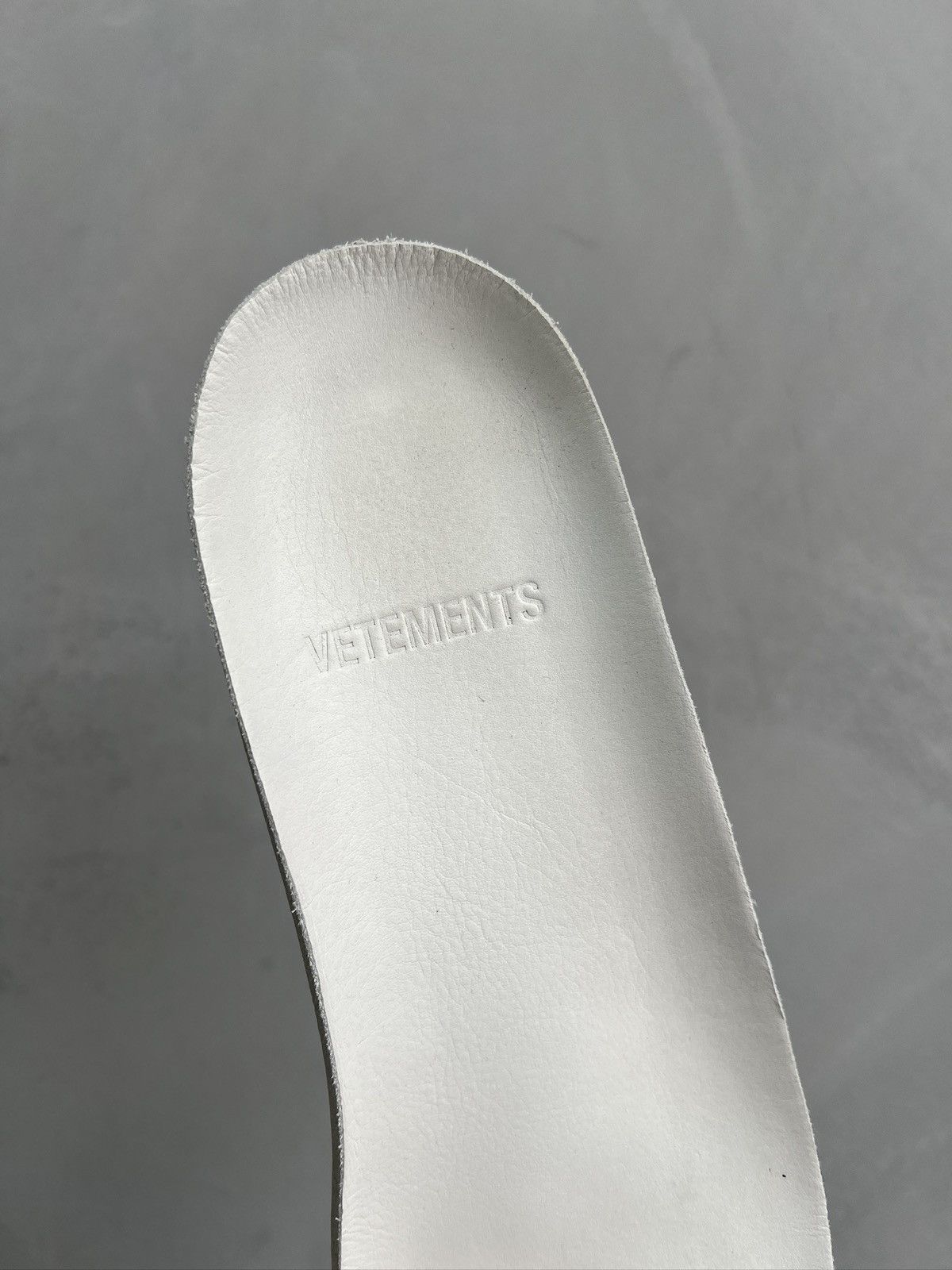 Vetements Vetements low monogram leather trainers Size US 7 / EU 40 - 10 Thumbnail