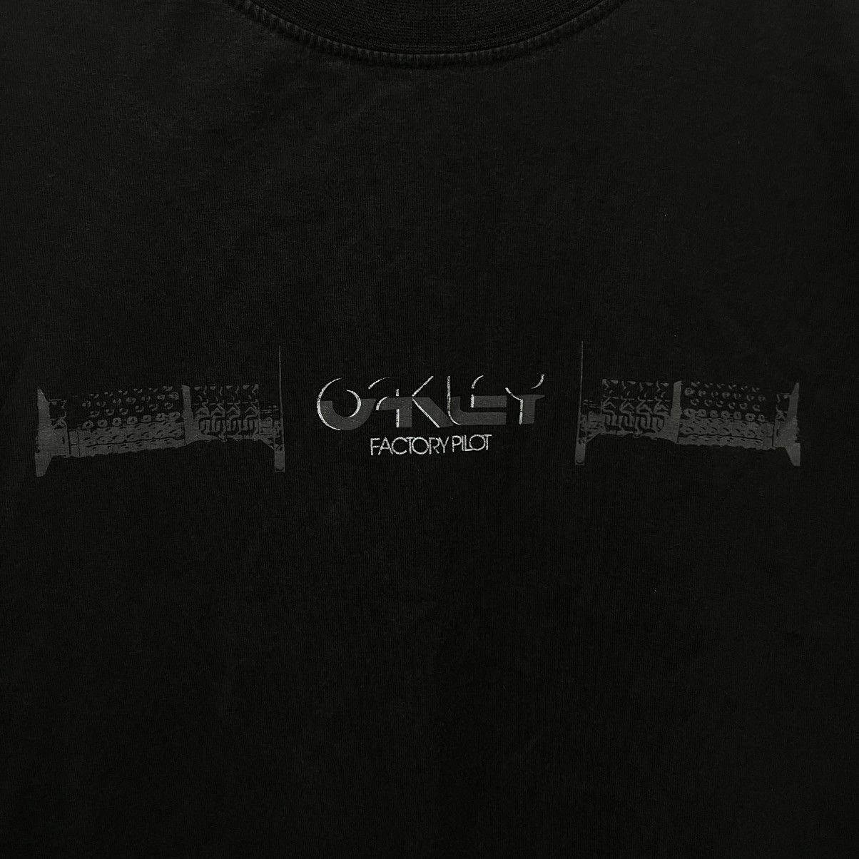 Oakley Vintage Oakley T-Shirt Big Logo Black Size US M / EU 48-50 / 2 - 5 Thumbnail