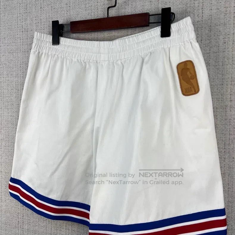 Louis Vuitton Louis Vuitton size l NBA Logo printed striped leather baske Size US 28 / EU 44 - 2 Thumbnail