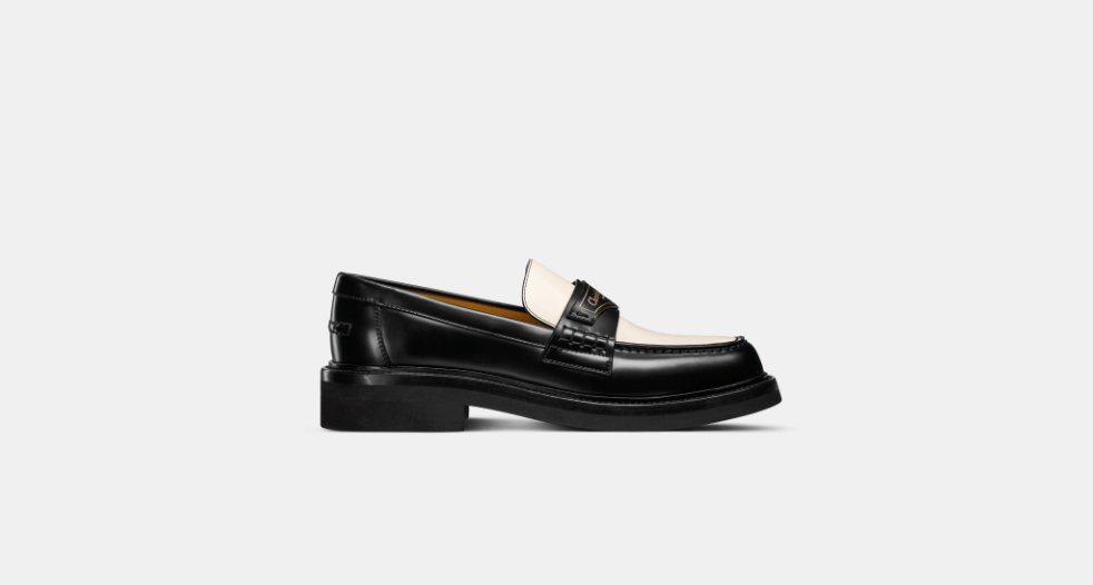 o1w1db10624 Calfskin Dior Boy Loafer in Black/White Brushed